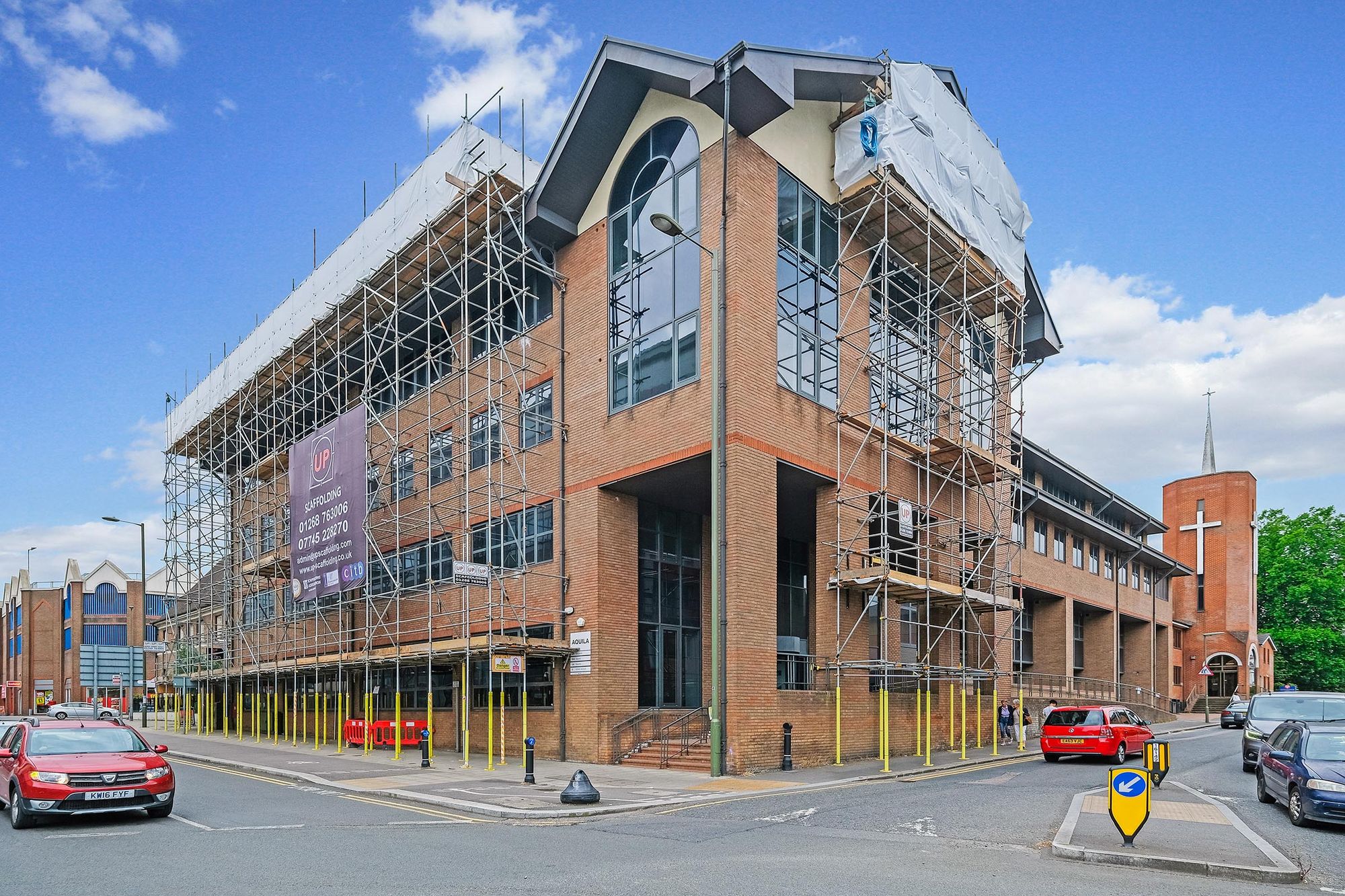 2 bed flat to rent in Aquila House, Redhill  - Property Image 8