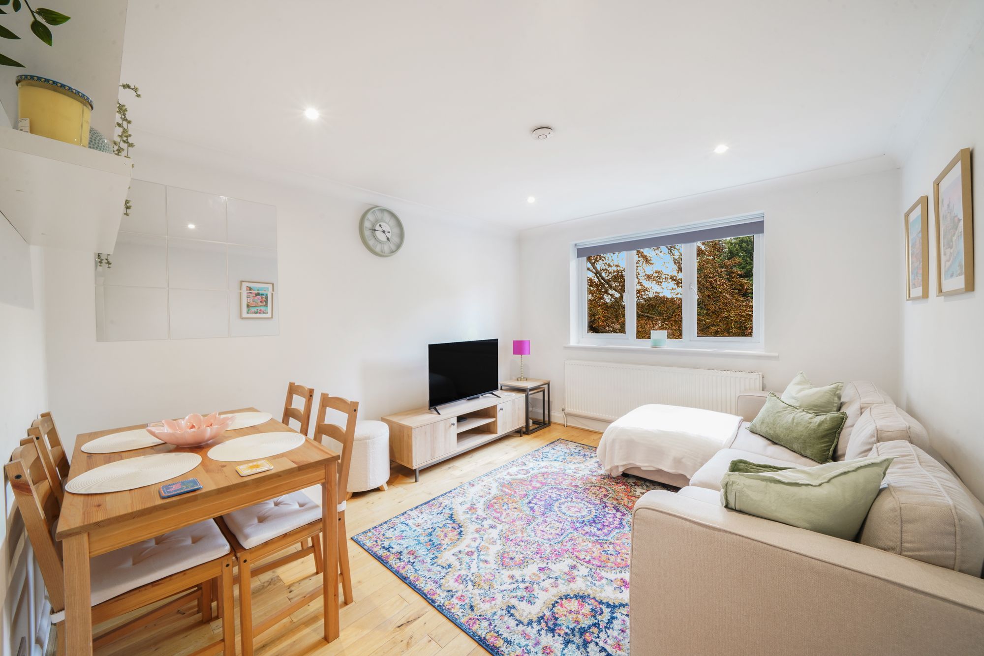 1 bed flat to rent in Sunbury Court Mews, Sunbury-On-Thames, TW16
