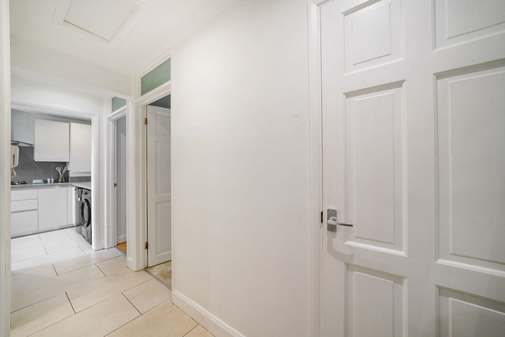 1 bed flat to rent in Sunbury Court Mews, Sunbury-On-Thames, TW16  - Property Image 9