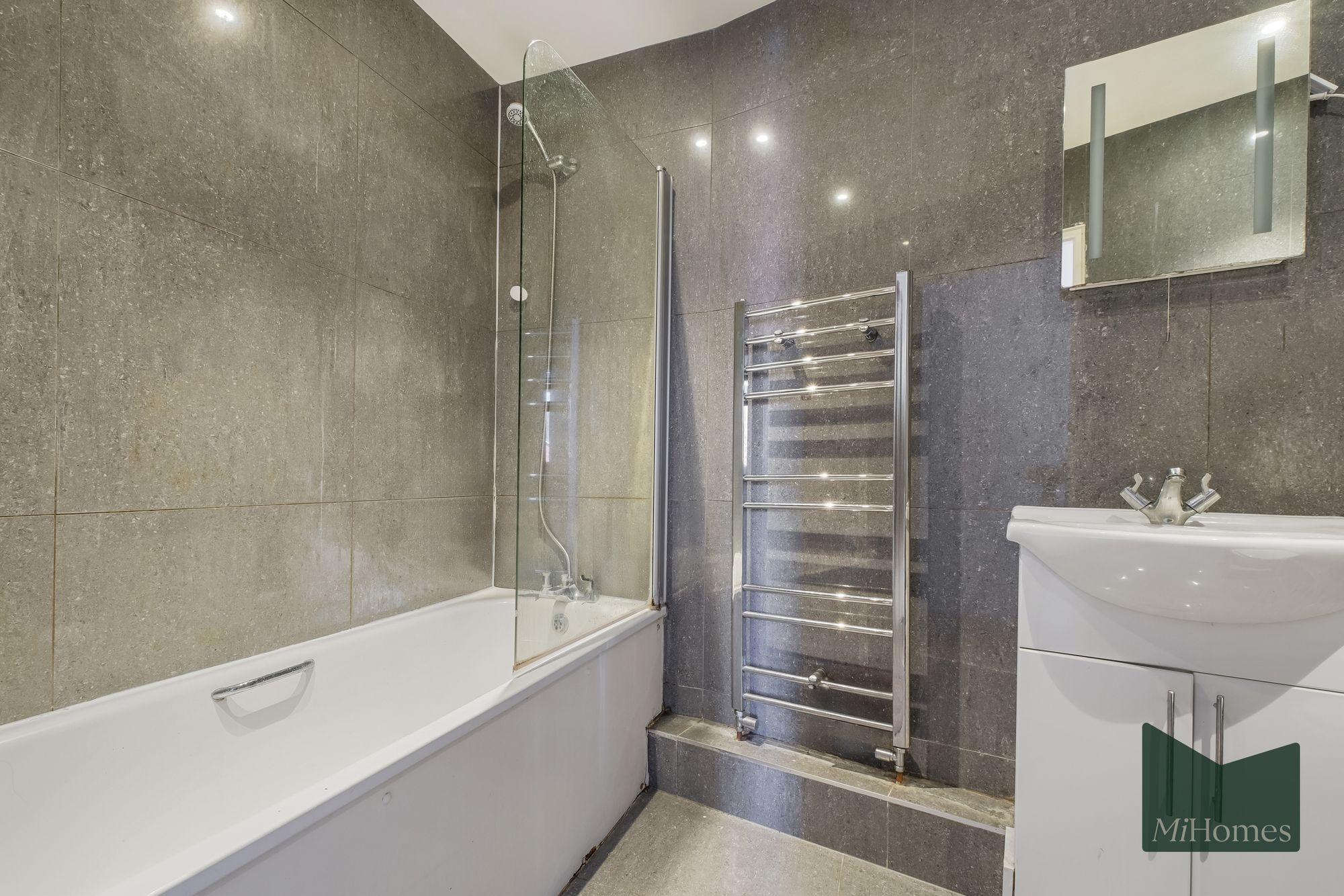 1 bed flat to rent in Lea Bridge Road, London, E10  - Property Image 3
