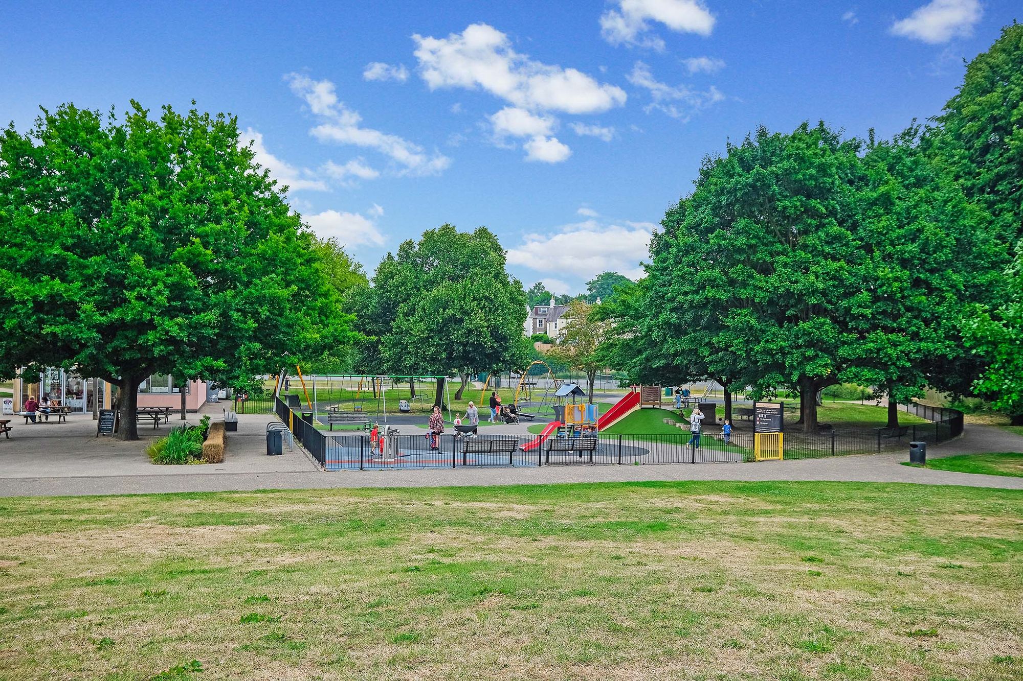 3 bed flat to rent in London Road, Aquila House, RH1 - Property Image 11