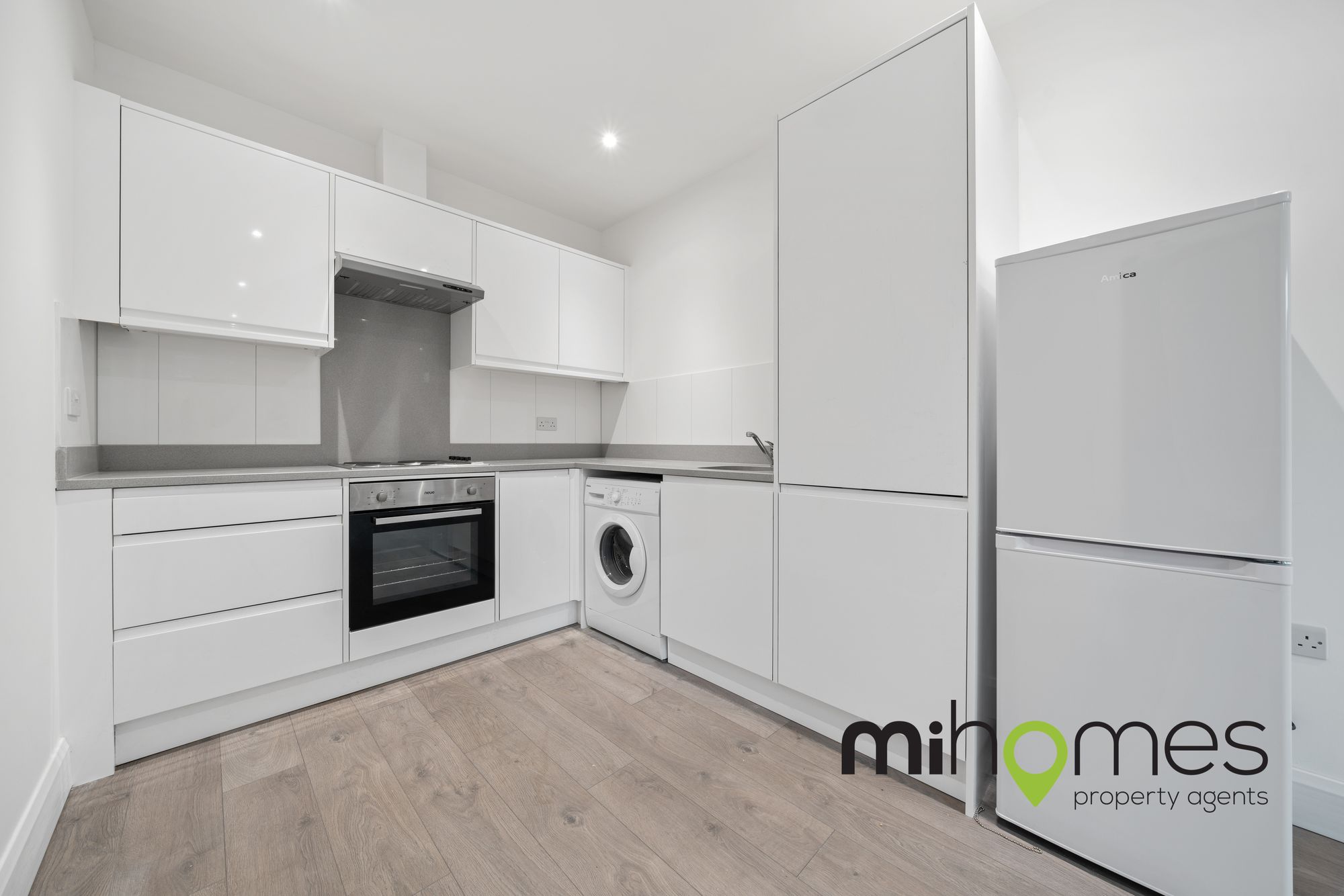 2 bed flat to rent in High Street, Key Point, EN6  - Property Image 5