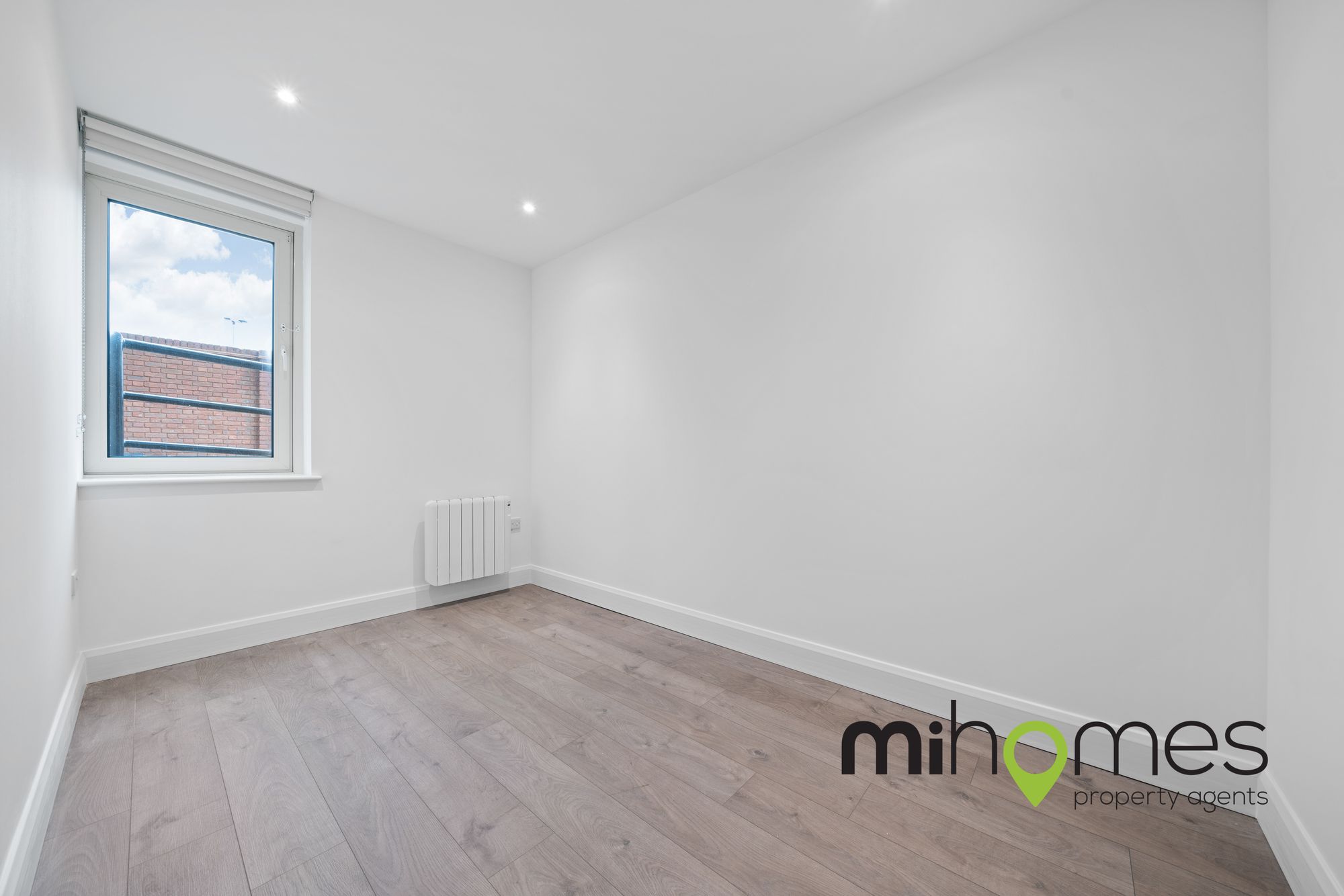 2 bed flat to rent in High Street, Key Point, EN6  - Property Image 6