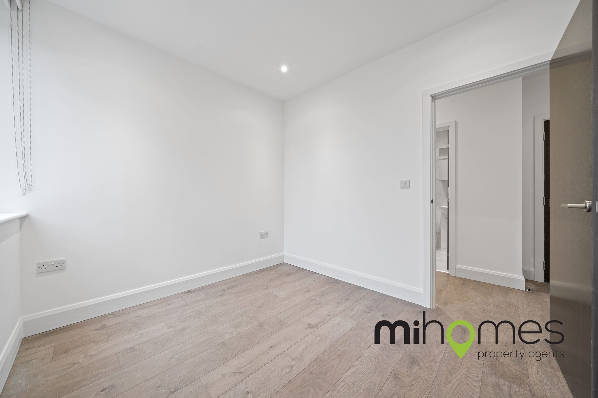 2 bed flat to rent in High Street, Key Point, EN6  - Property Image 8