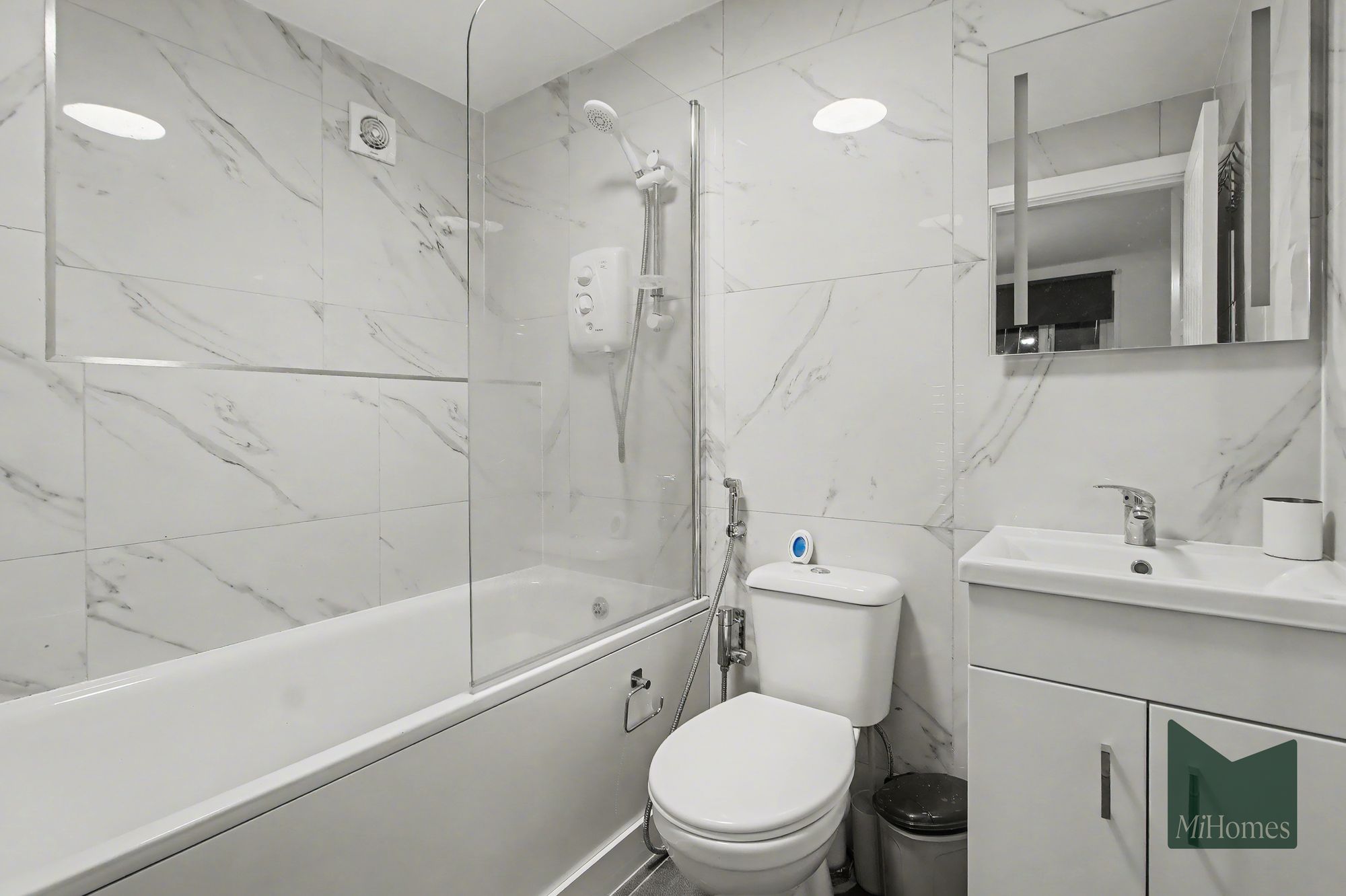Flat to rent in Truro Road, London, N22 - Property Image 9
