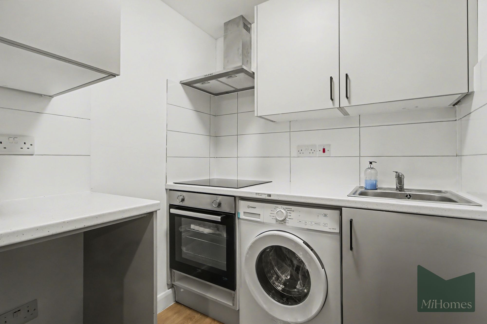 Flat to rent in Truro Road, London, N22 - Property Image 8