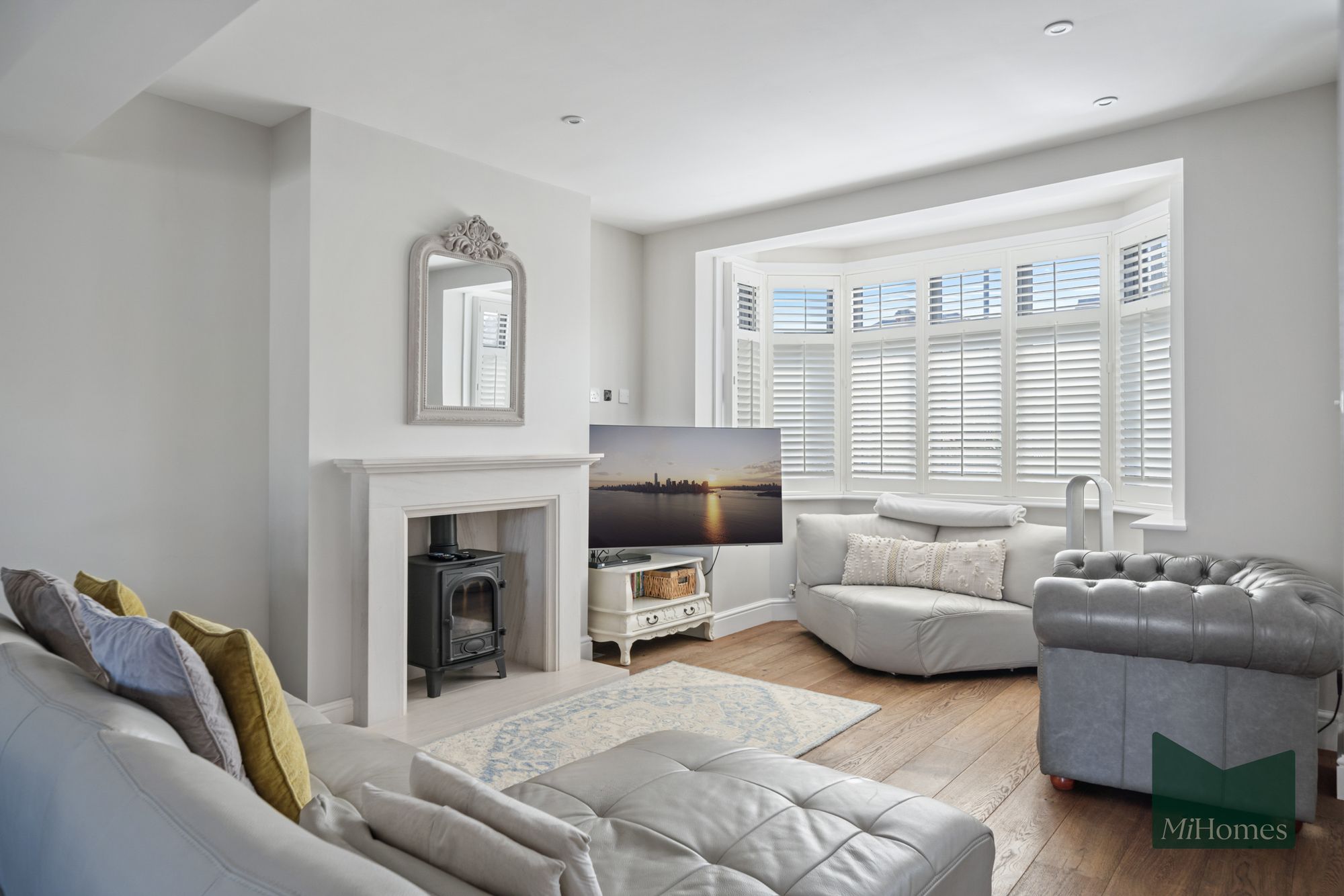 4 bed house to rent in Willow Road, Enfield, EN1  - Property Image 2