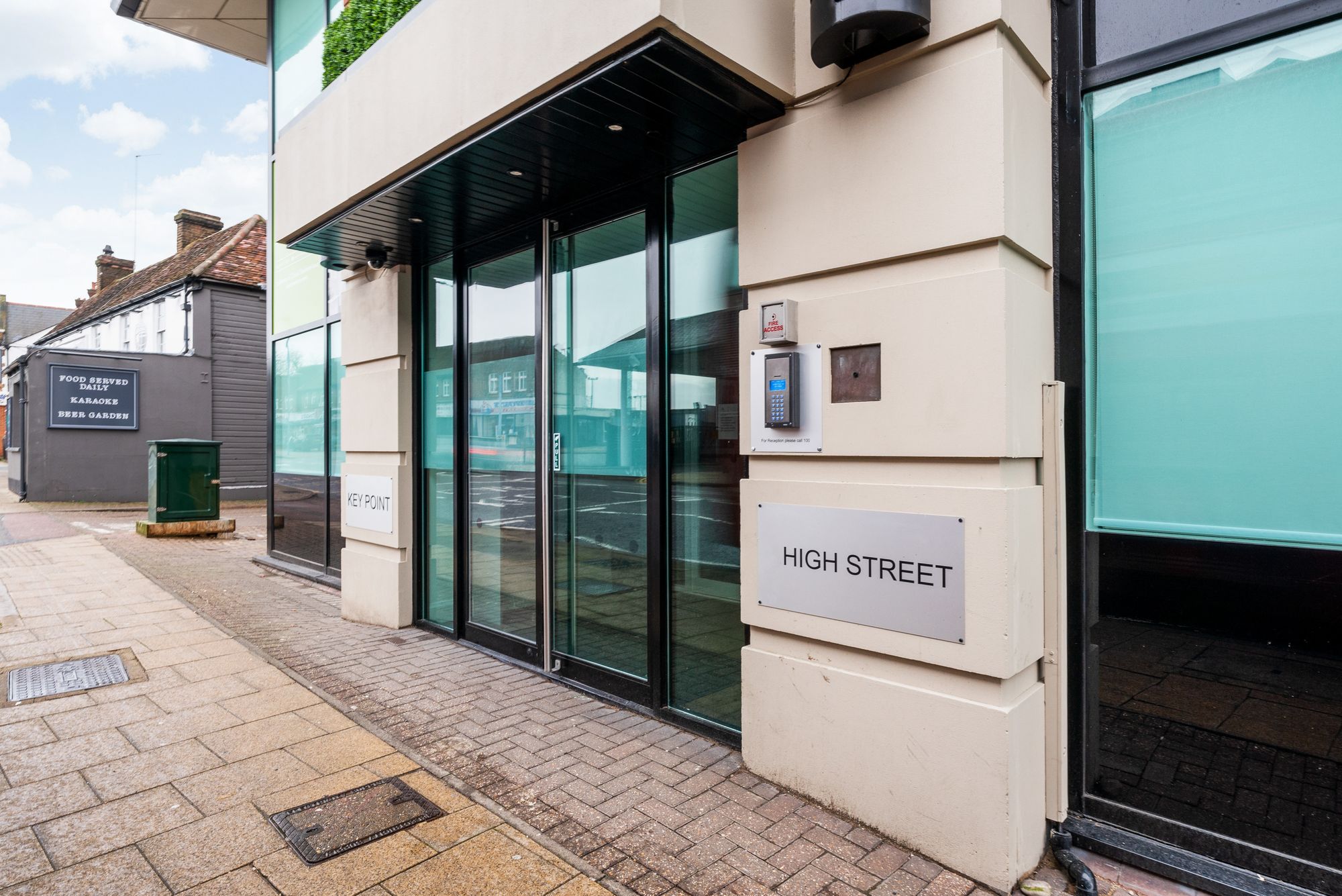1 bed flat to rent in High Street, Potters Bar, EN6  - Property Image 15