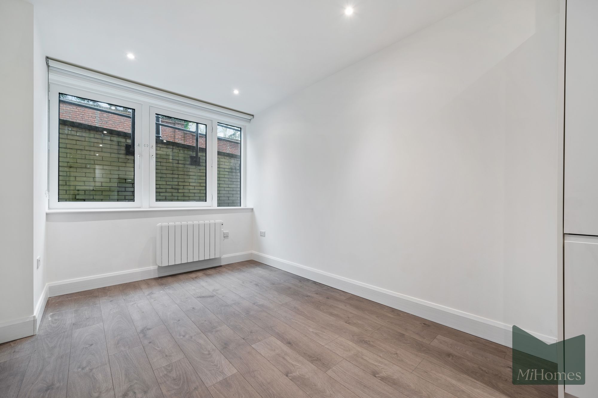 1 bed flat to rent in High Street, Potters Bar, EN6  - Property Image 9