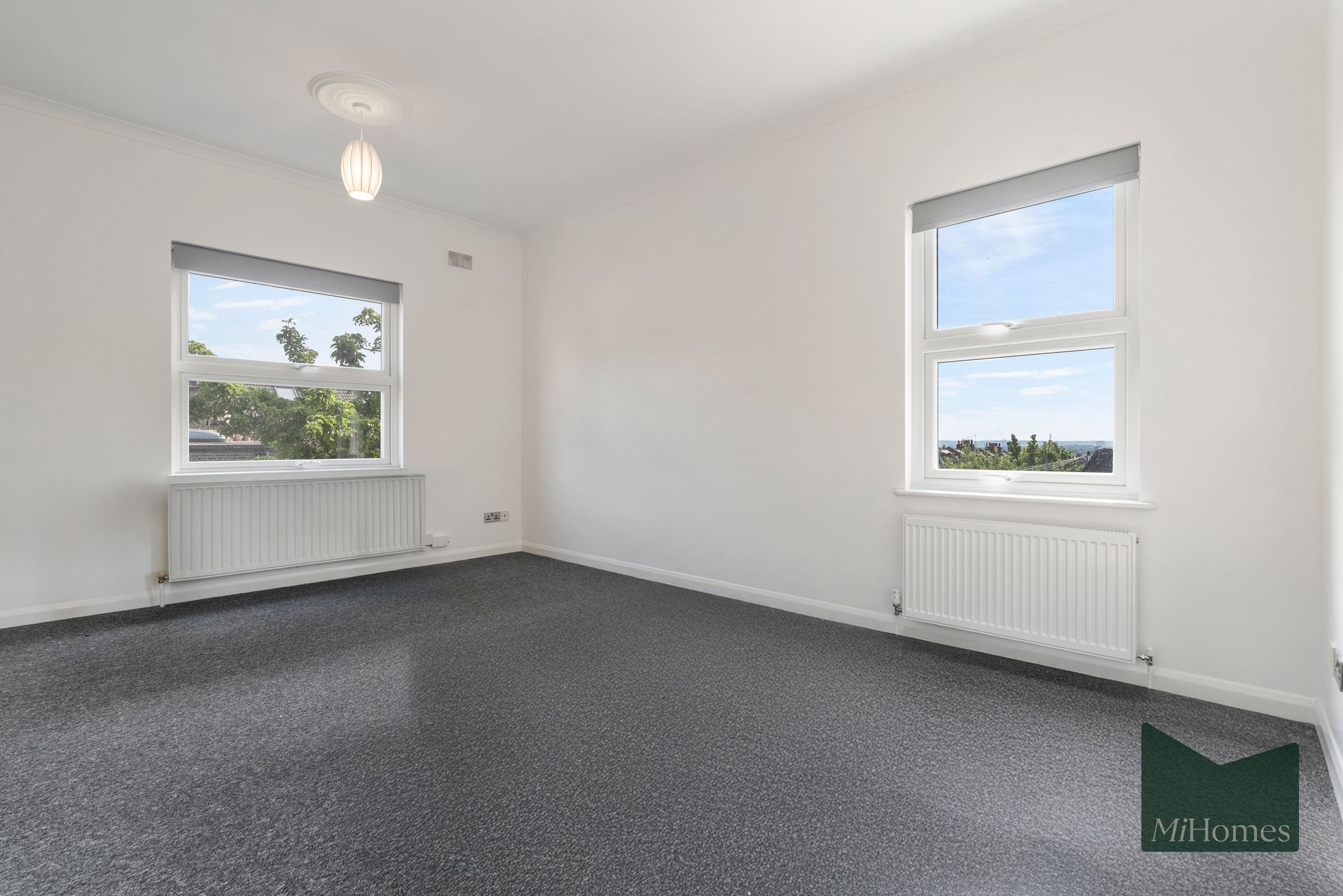 Flat to rent in Windsor Road, London, N13  - Property Image 4