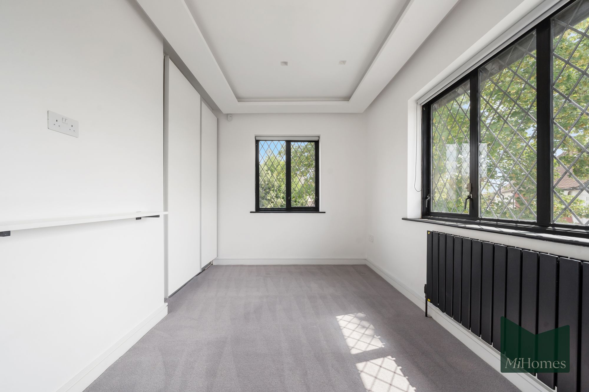 5 bed house to rent in Forestdale, London, N14 - Property Image 13