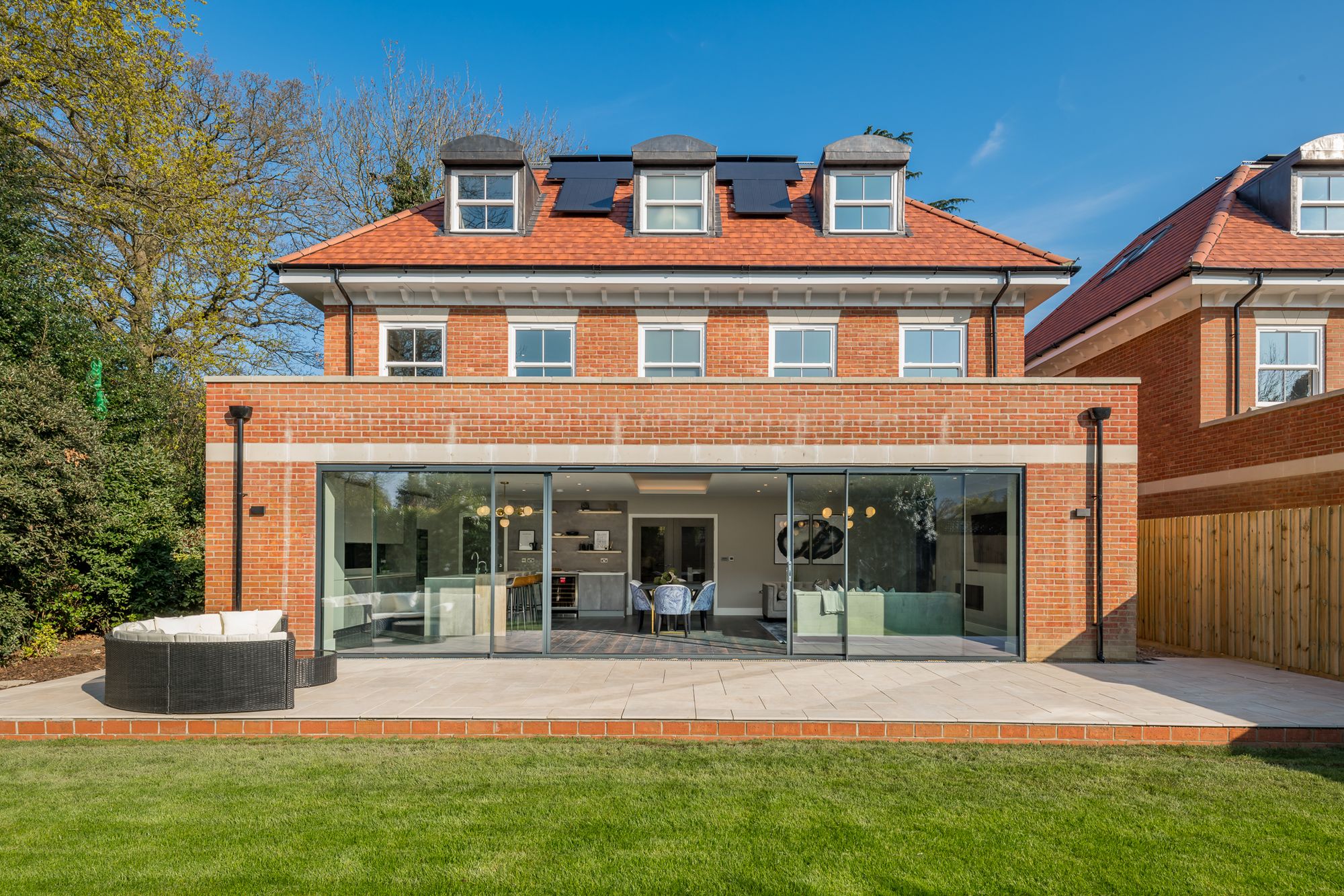 5 bed detached house to rent in Fairgreen East, Barnet, EN4 - Property Image 4
