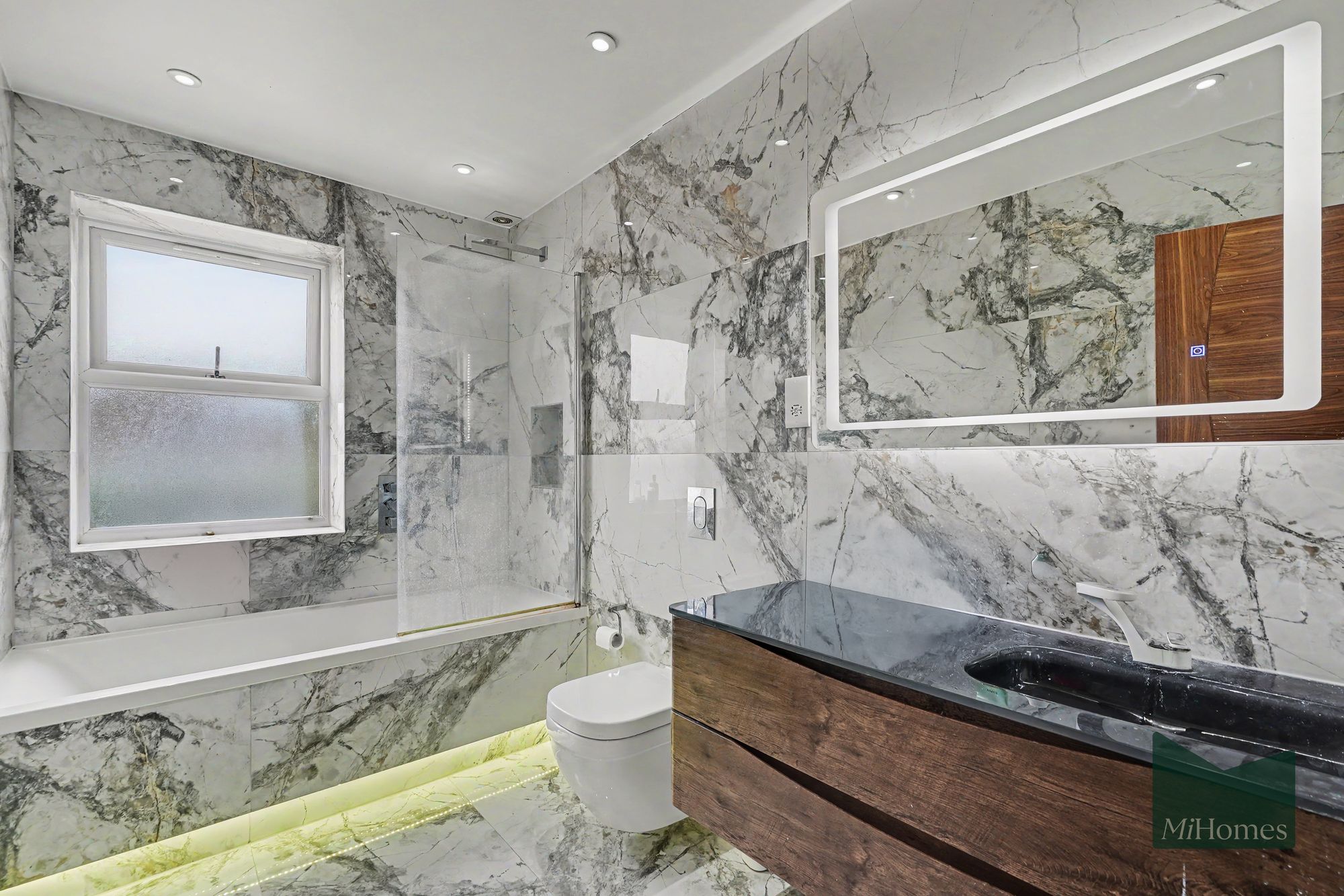 5 bed semi-detached house for sale in Hadley Road, Enfield, EN2 - Property Image 32