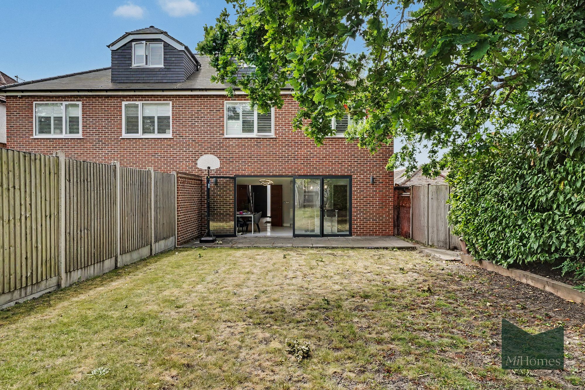 5 bed semi-detached house for sale in Hadley Road, Enfield, EN2 - Property Image 13