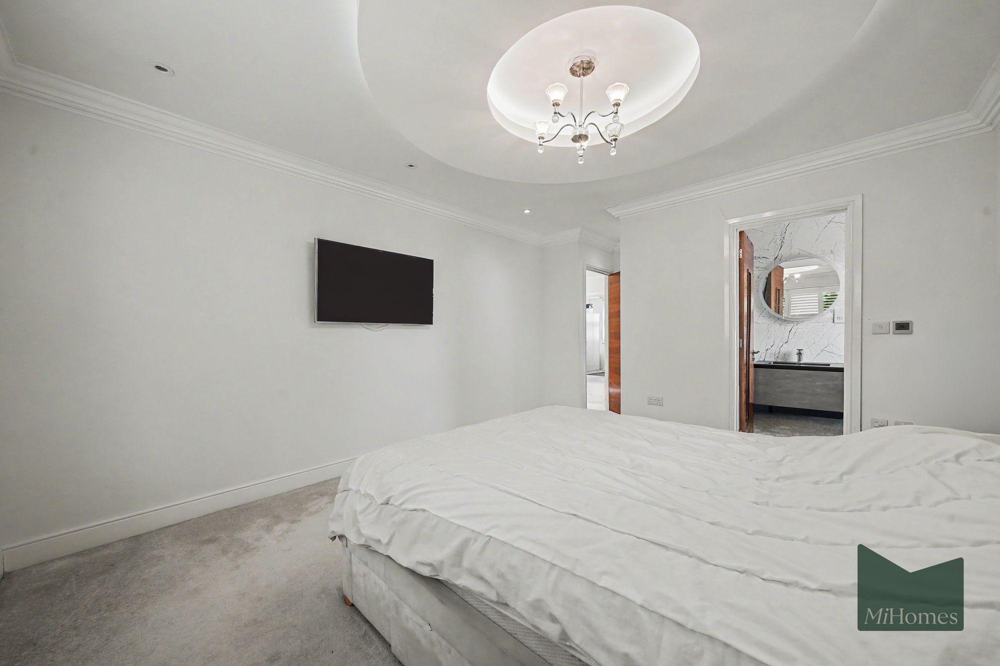 5 bed semi-detached house for sale in Hadley Road, Enfield, EN2 - Property Image 19