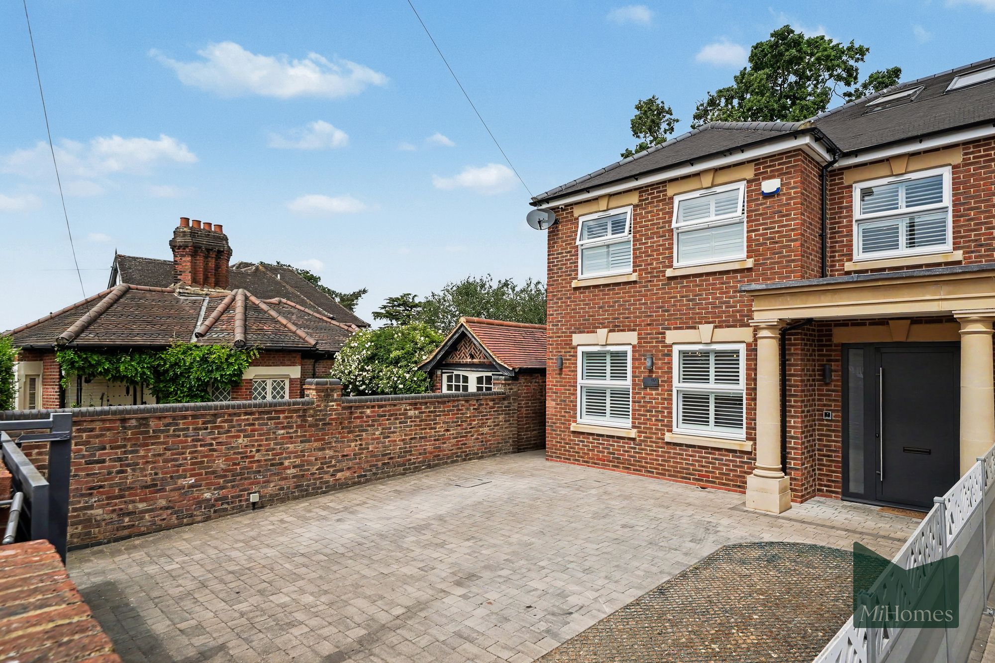5 bed semi-detached house for sale in Hadley Road, Enfield, EN2 - Property Image 33