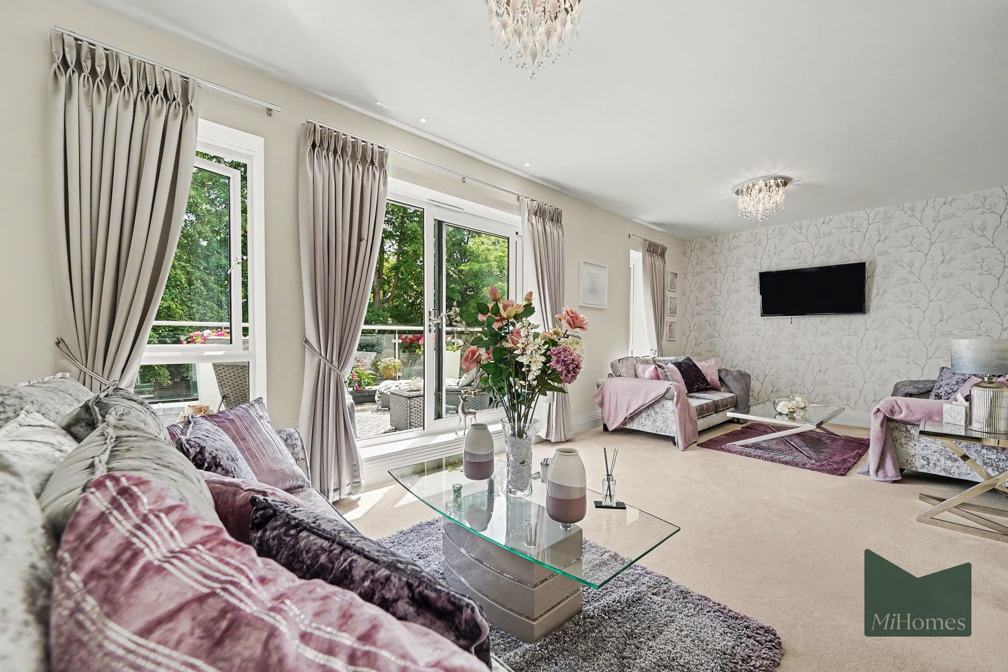 4 bed mid-terraced house for sale in Wellston Crescent, London, N14 - Property Image 19