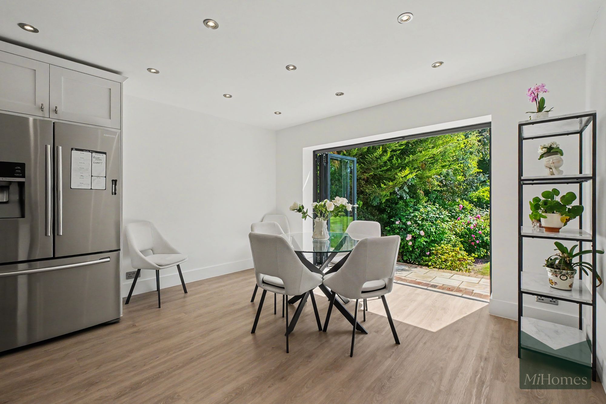 5 bed detached house for sale in Camlet Way, Barnet, EN4 - Property Image 11