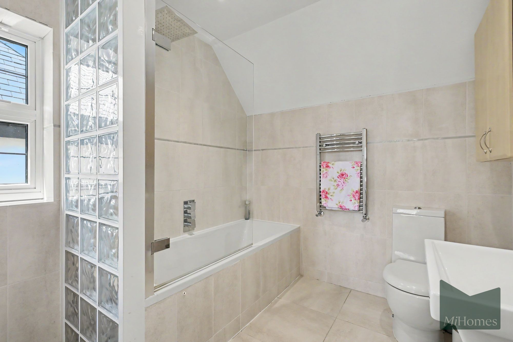 5 bed detached house for sale in Camlet Way, Barnet, EN4 - Property Image 36