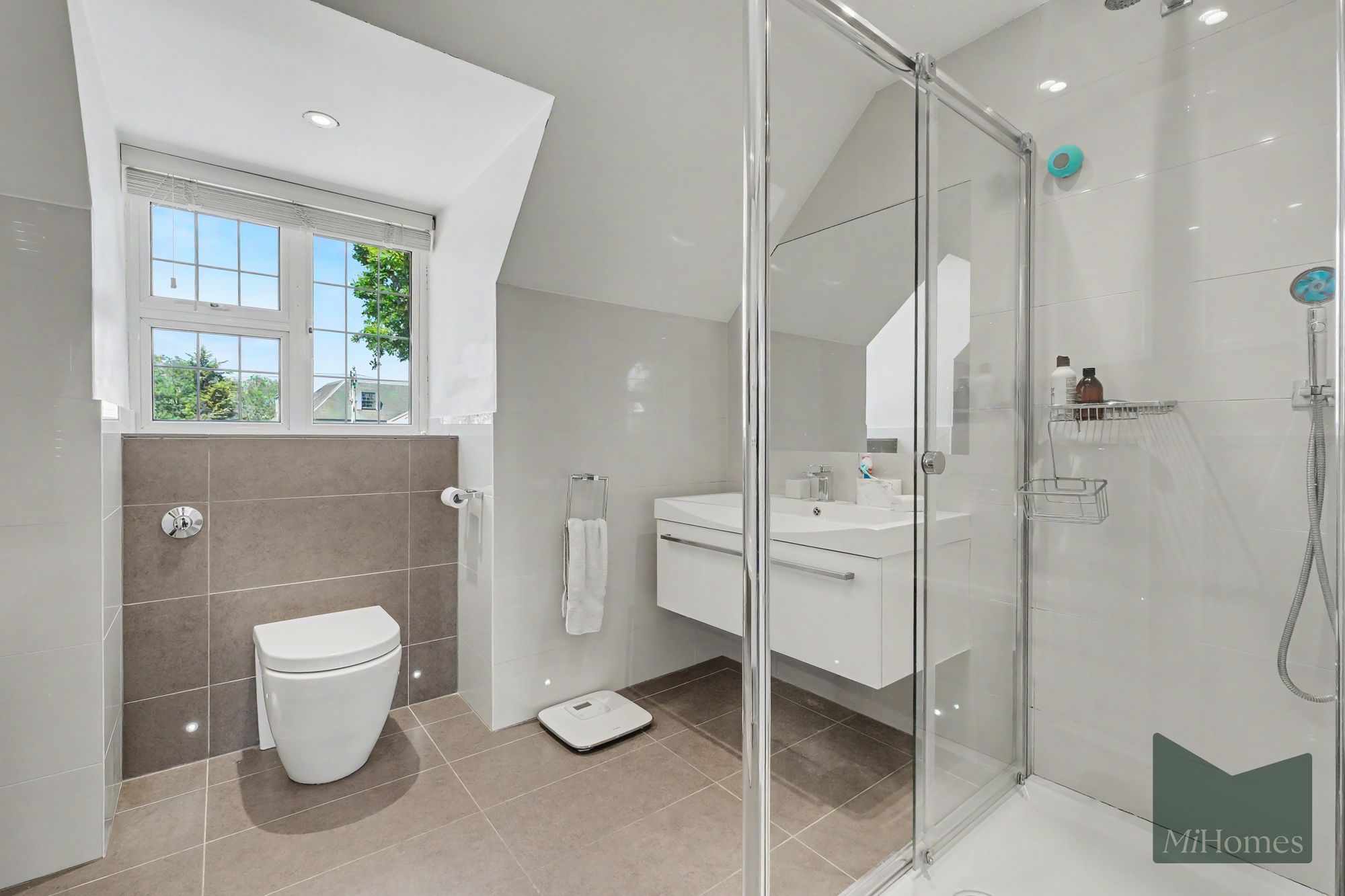 5 bed detached house for sale in Camlet Way, Barnet, EN4 - Property Image 42