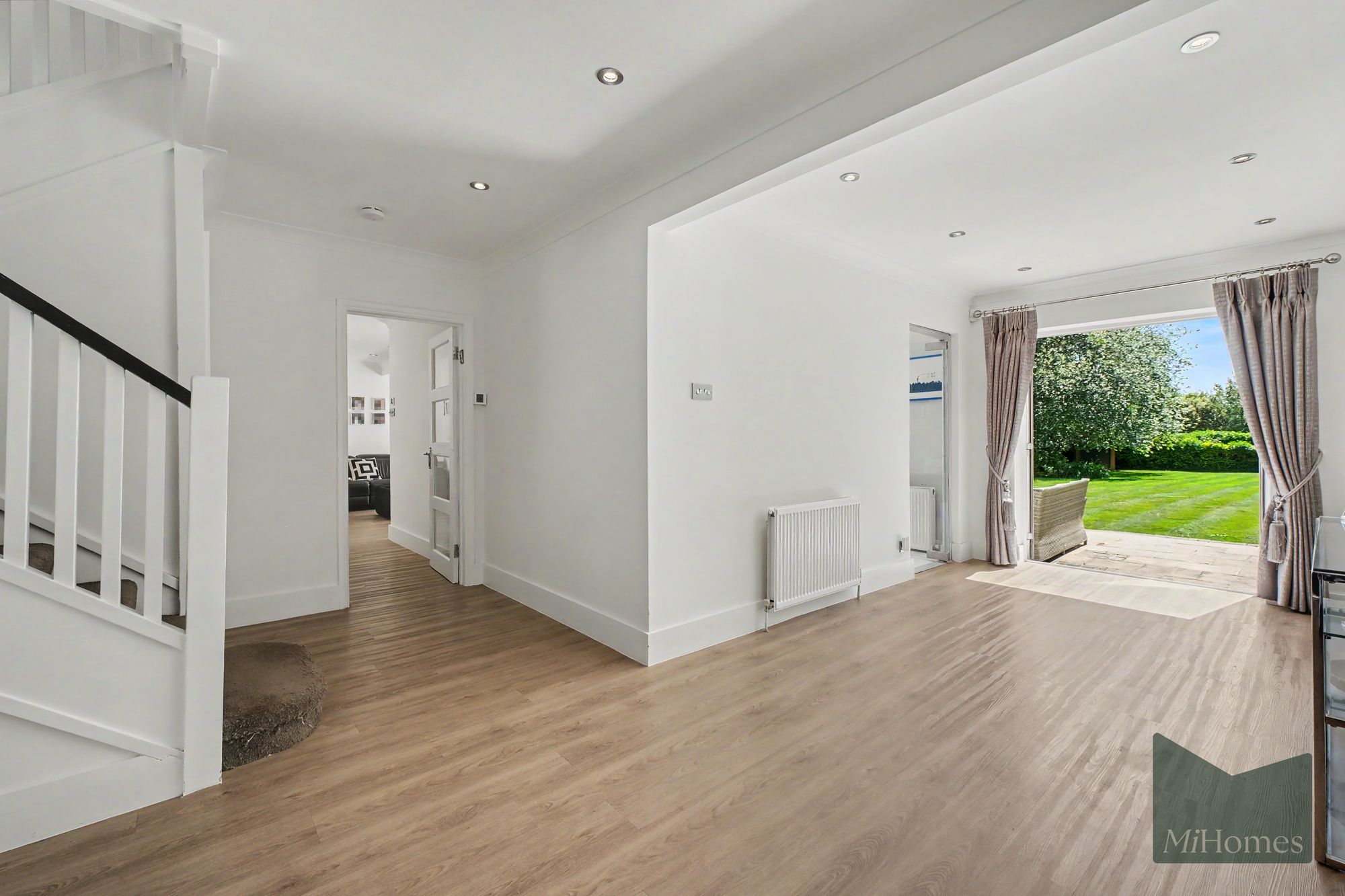 5 bed detached house for sale in Camlet Way, Barnet, EN4 - Property Image 28