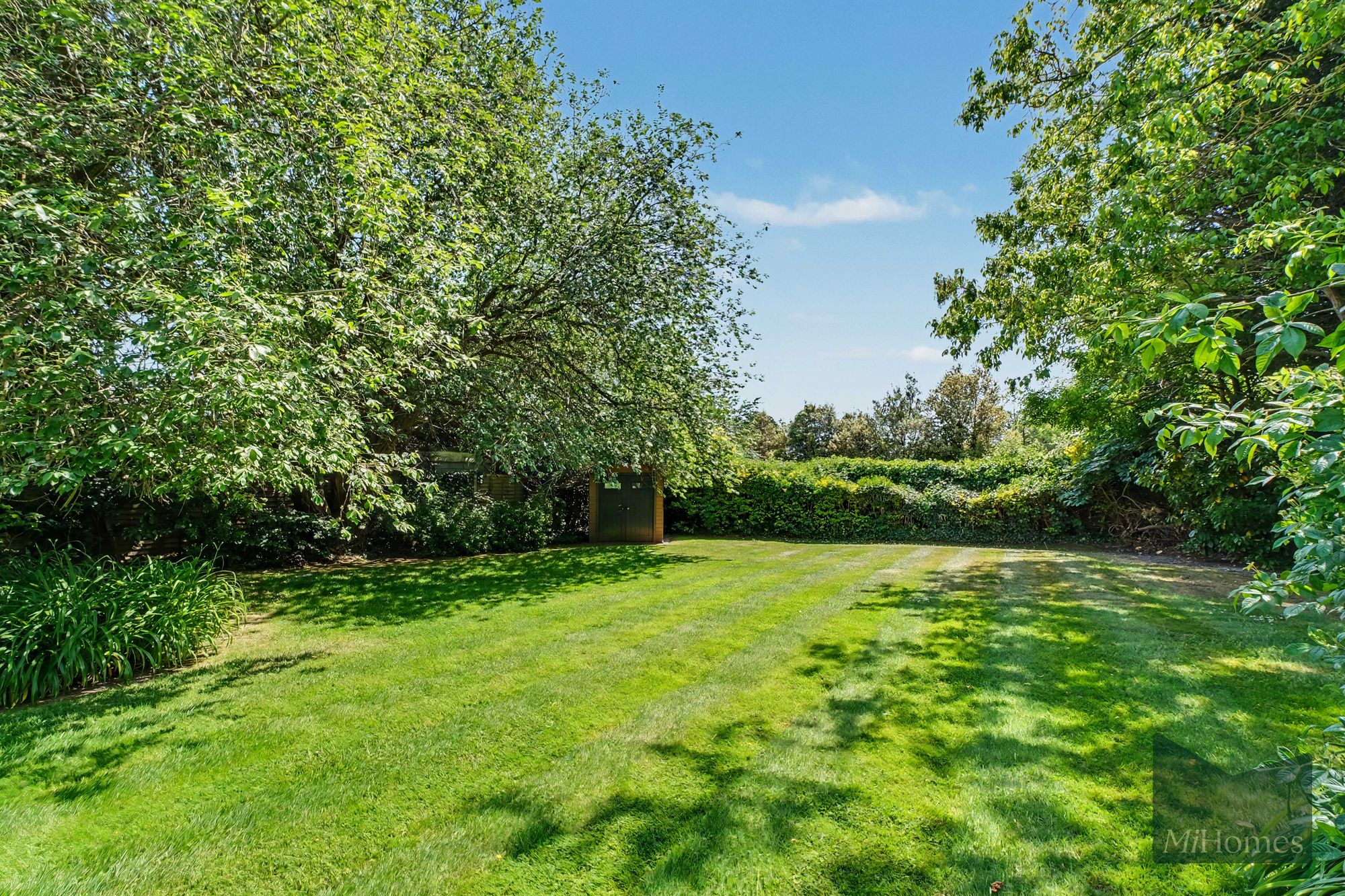 5 bed detached house for sale in Camlet Way, Barnet, EN4 - Property Image 18