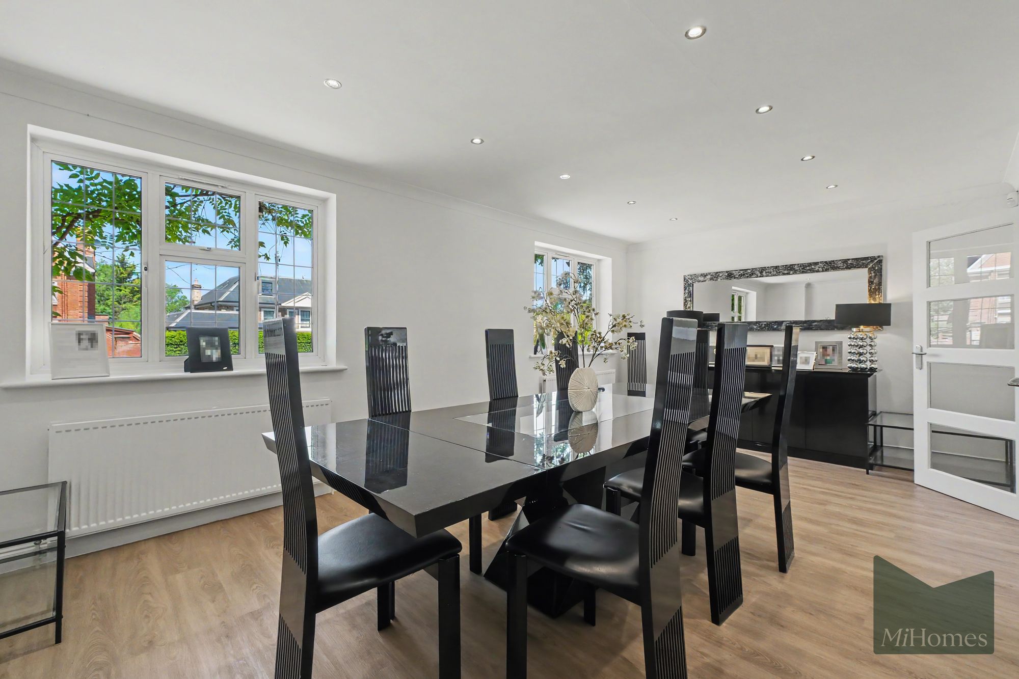 5 bed detached house for sale in Camlet Way, Barnet, EN4 - Property Image 7