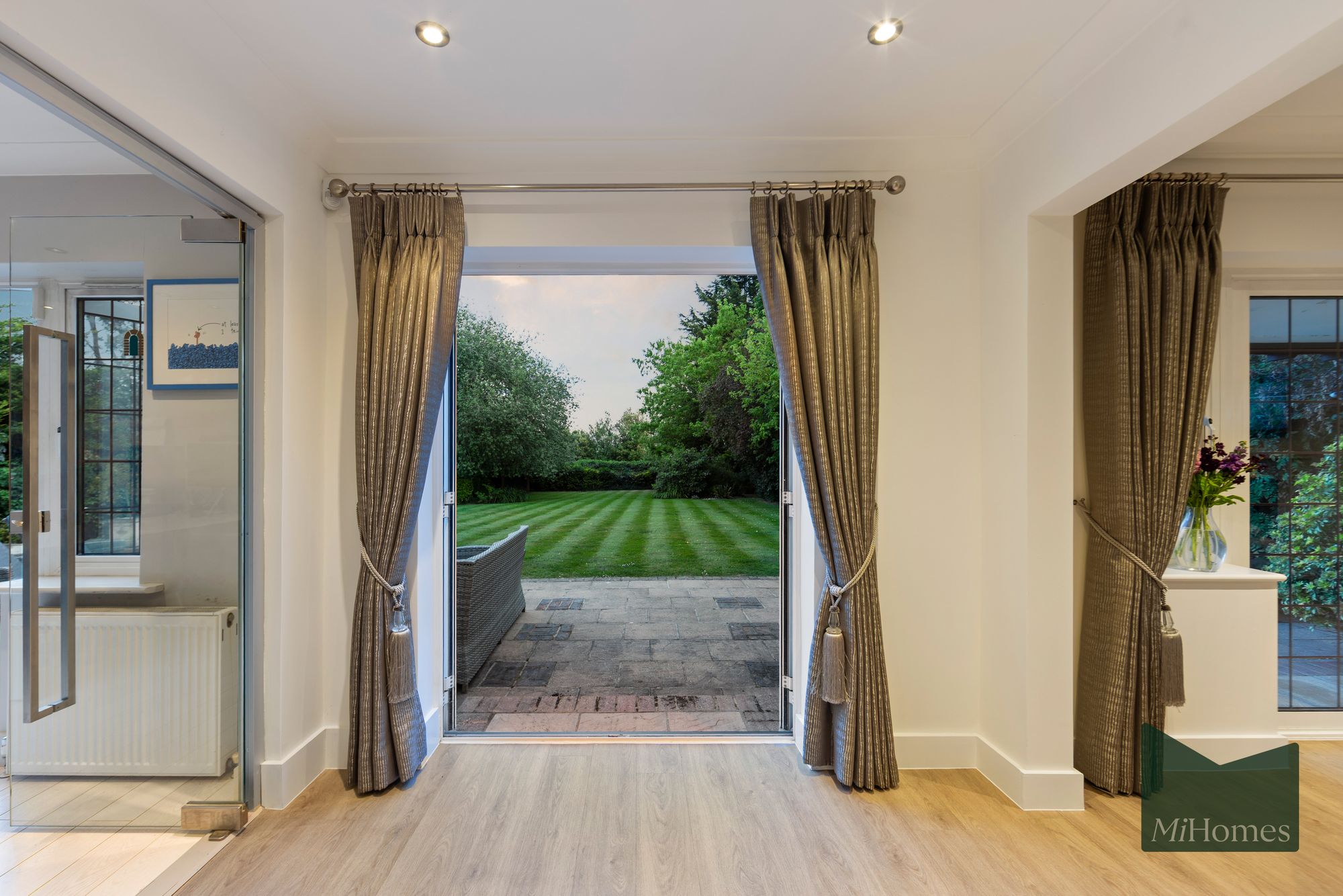 5 bed detached house for sale in Camlet Way, Barnet, EN4 - Property Image 30