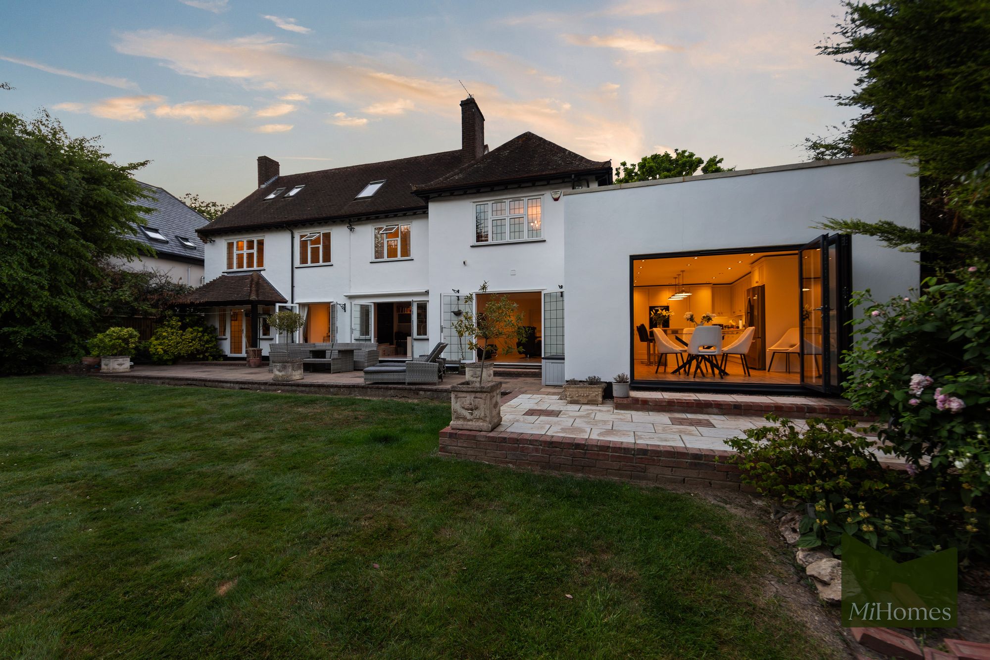 5 bed detached house for sale in Camlet Way, Barnet, EN4 - Property Image 21