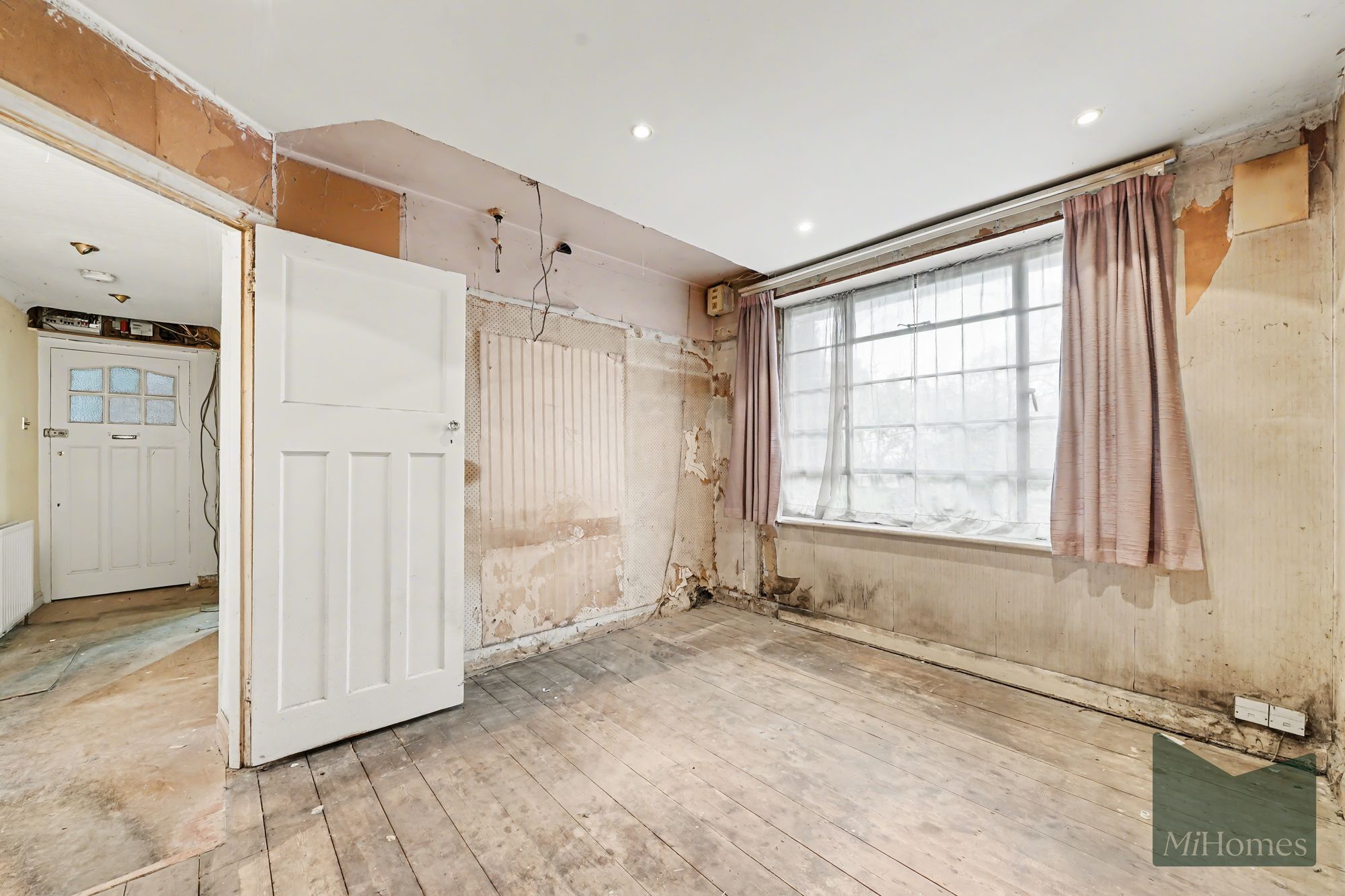2 bed ground floor flat for sale in High Road, North Gates High Road, N12  - Property Image 10