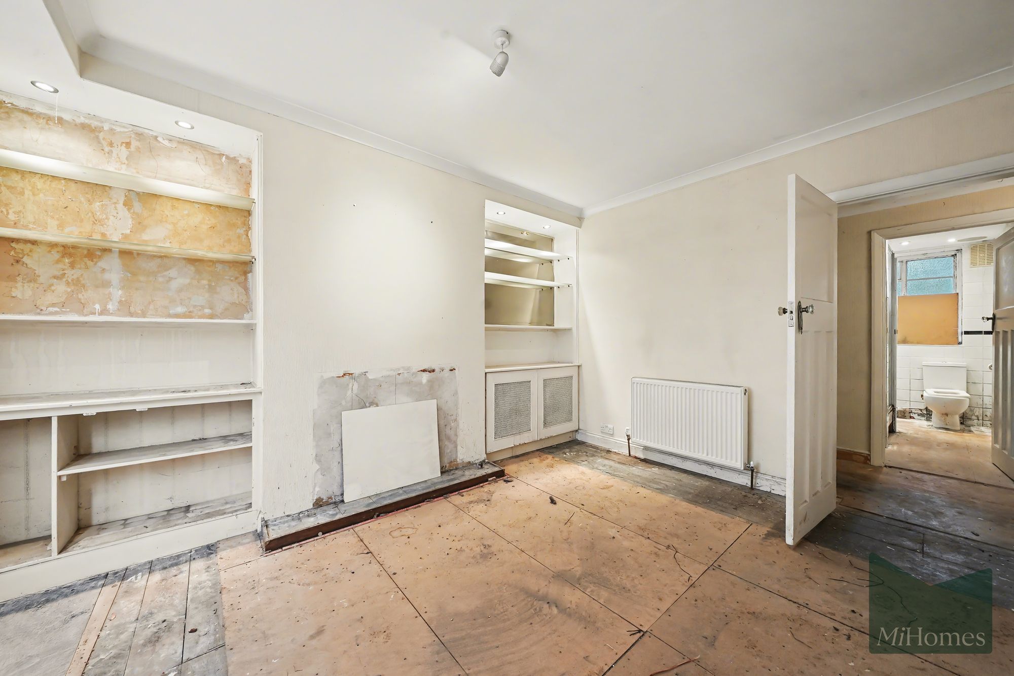 2 bed ground floor flat for sale in High Road, North Gates High Road, N12  - Property Image 5