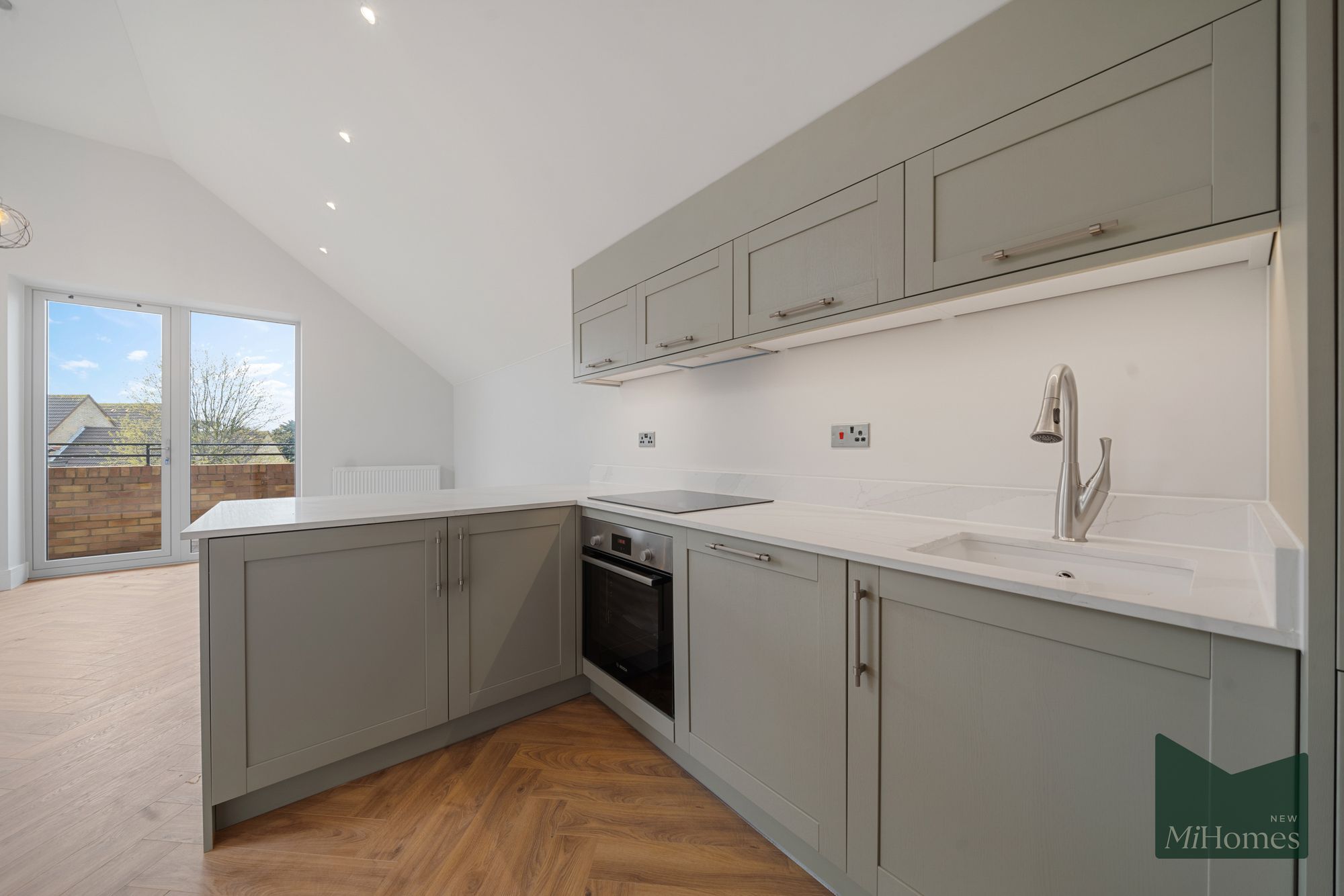 1 bed flat for sale in Parkside, Finsbury Court Parkside, EN8 - Property Image 5