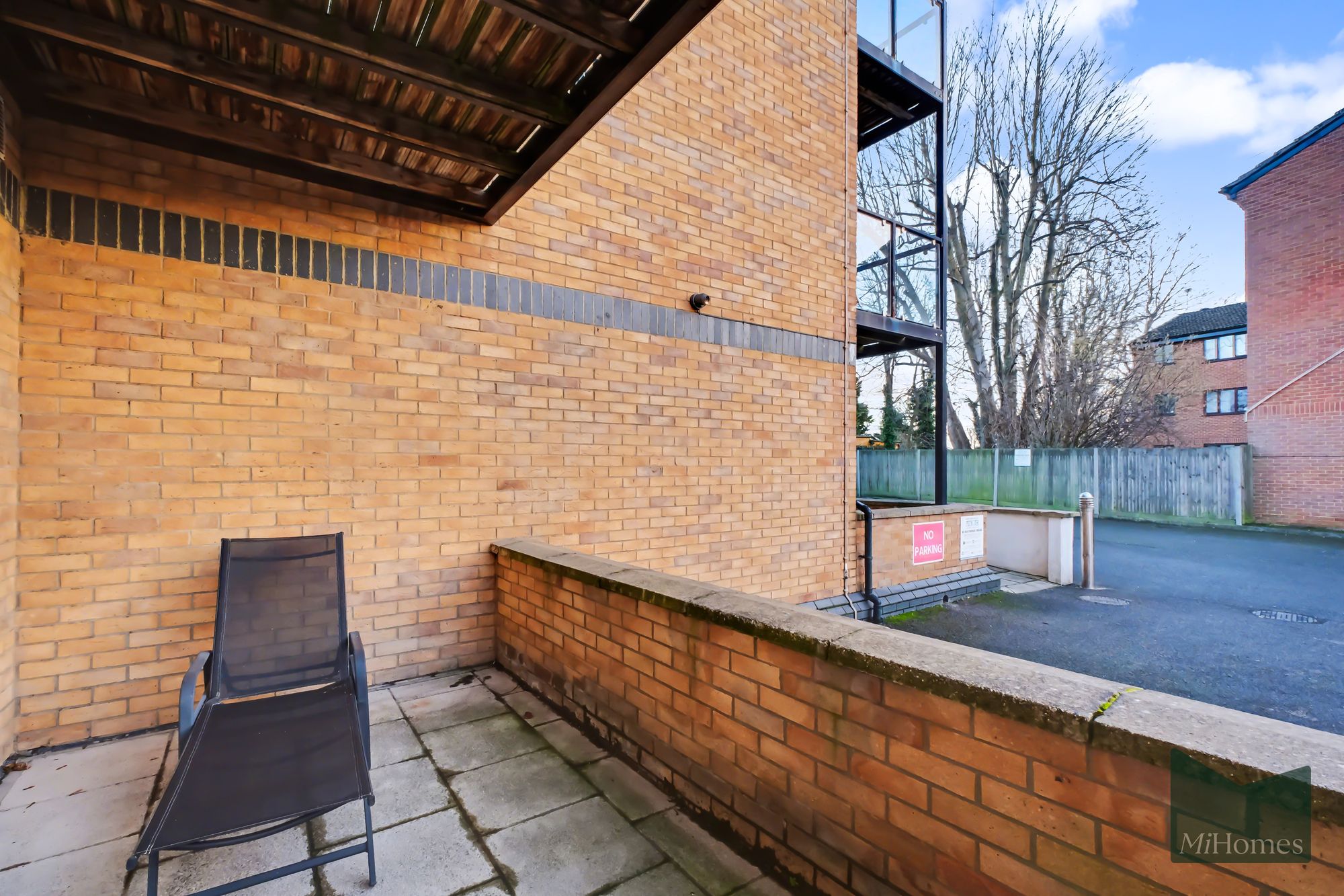 1 bed flat for sale in Gladbeck Way, Enfield, EN2  - Property Image 6