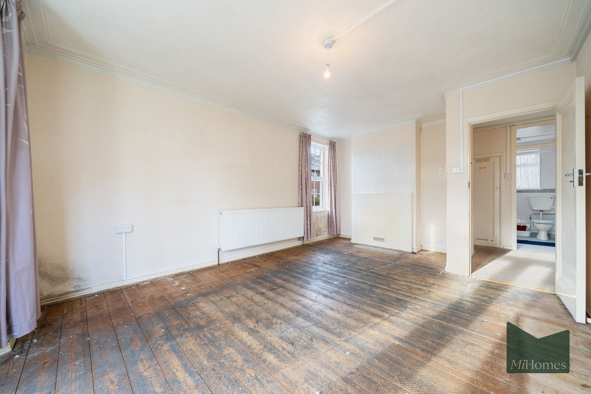 2 bed flat for sale in Belmont Close, Cockfosters, EN4 - Property Image 6