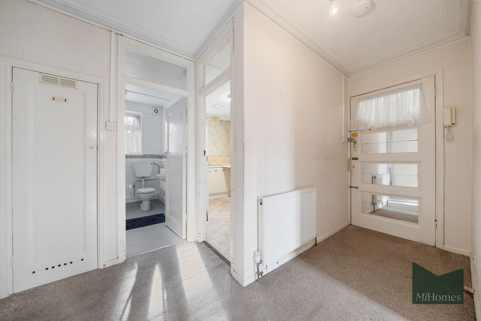 2 bed flat for sale in Belmont Close, Cockfosters, EN4 - Property Image 11