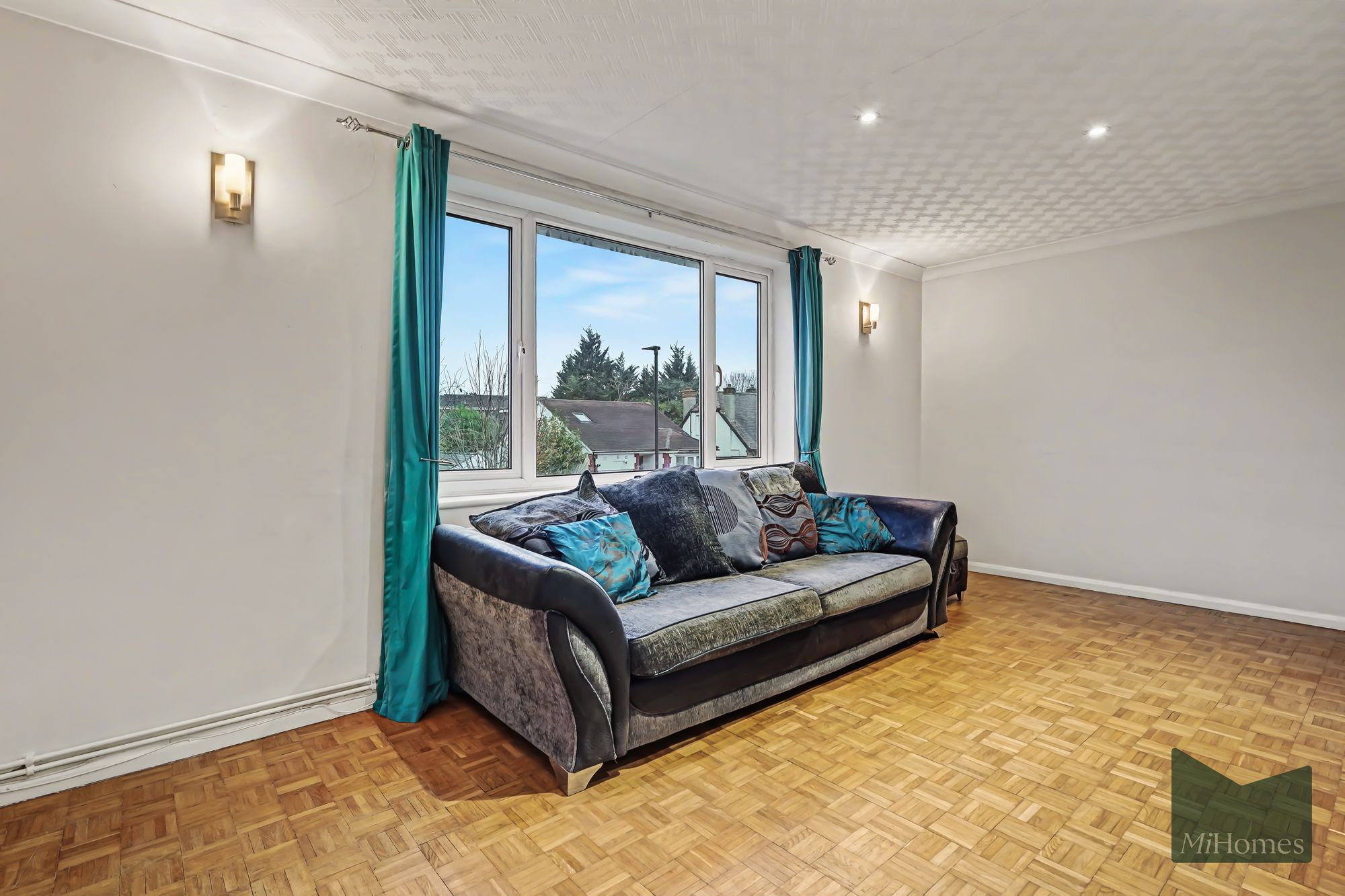 2 bed maisonette for sale in Queens Road, Enfield, EN1 - Property Image 5