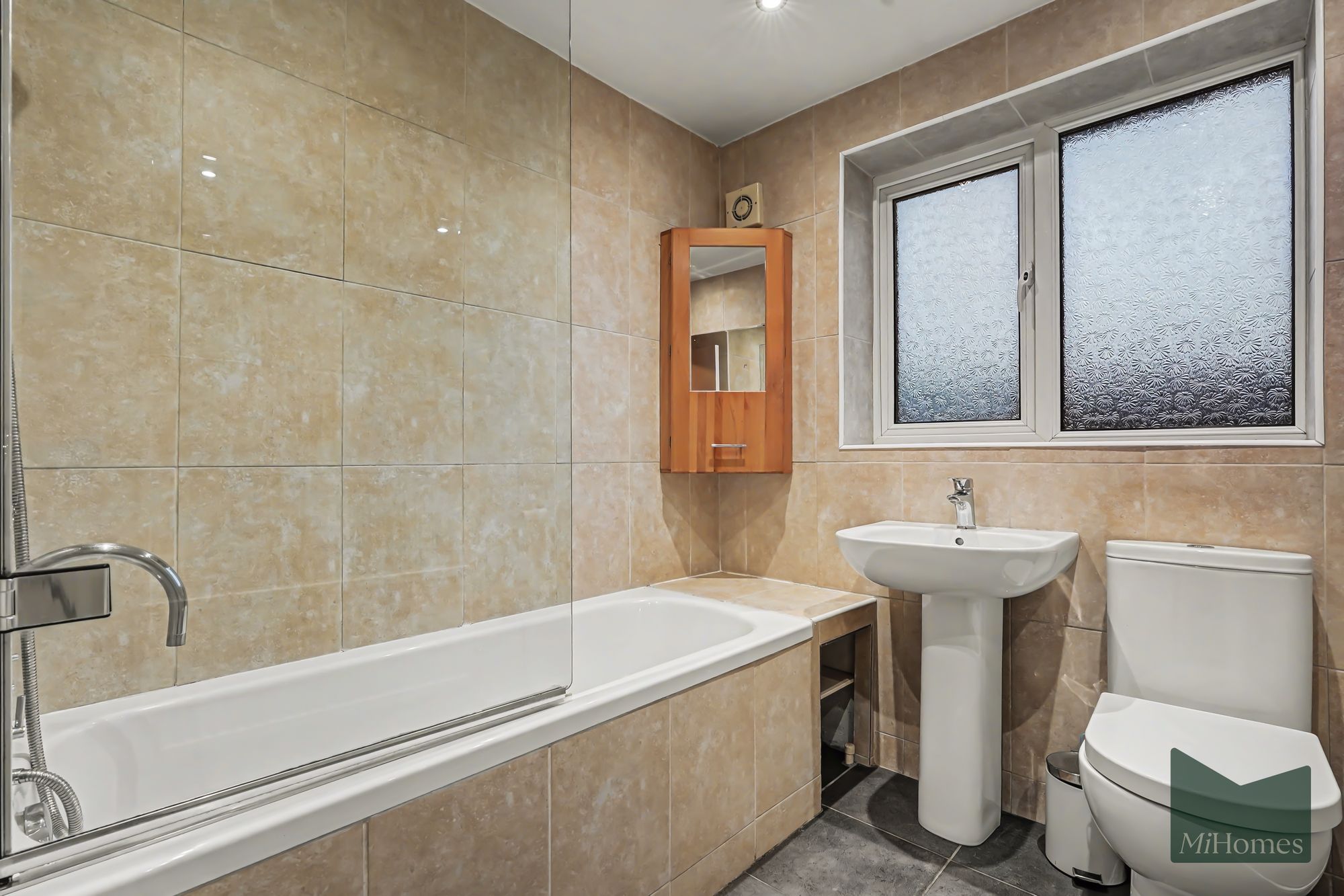2 bed maisonette for sale in Queens Road, Enfield, EN1 - Property Image 9