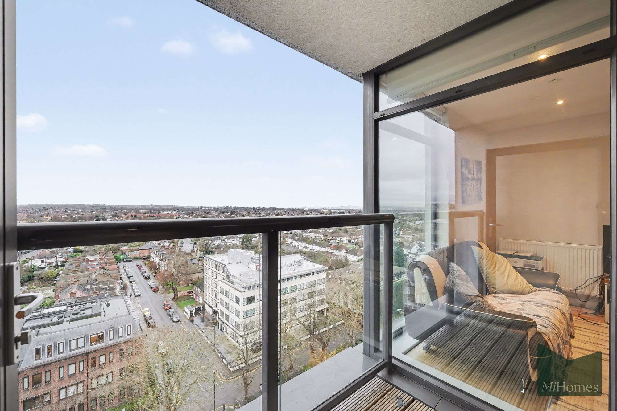 2 bed flat for sale in Southbury Road, Enfield, EN1 - Property Image 5