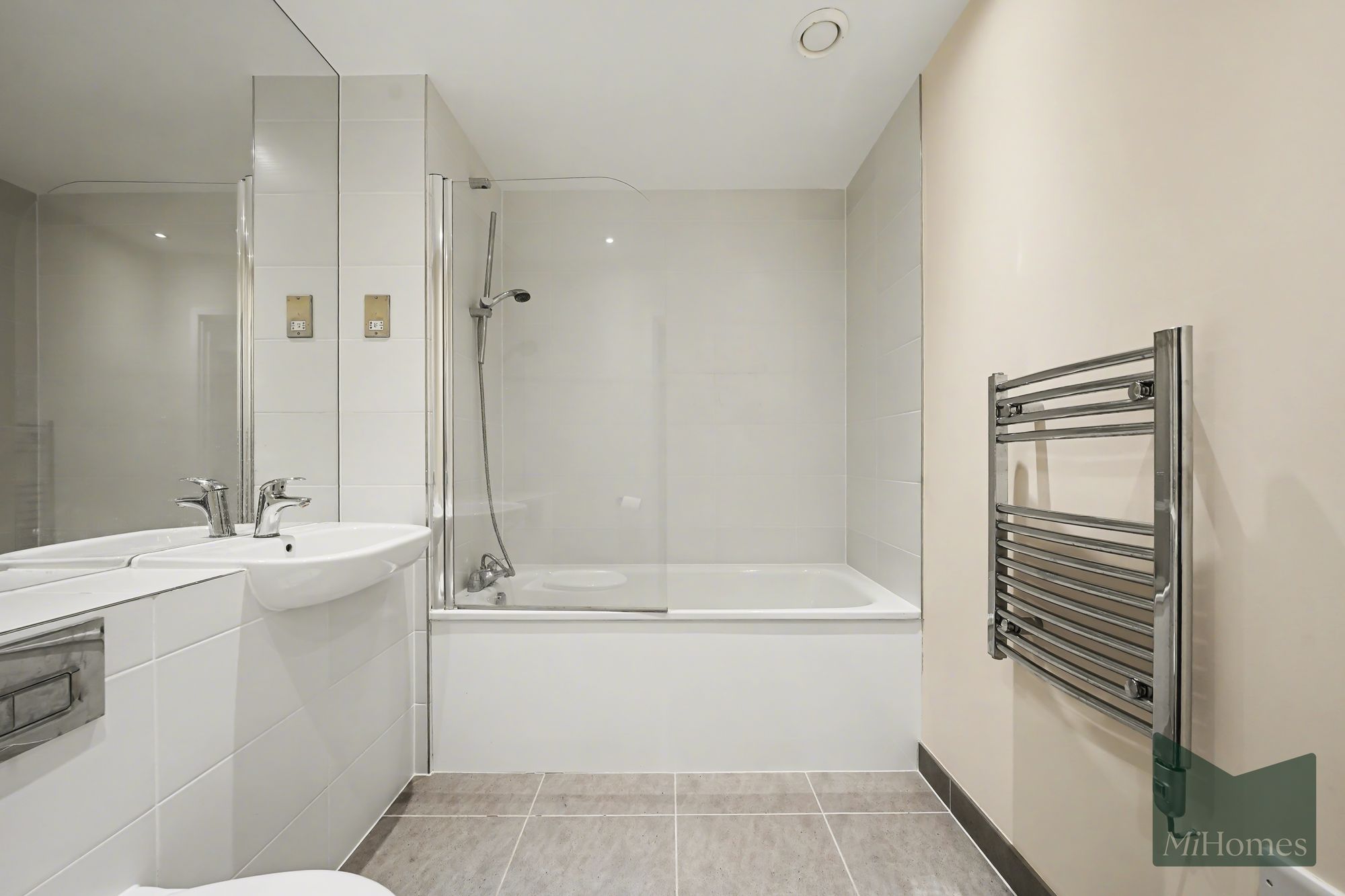 2 bed flat for sale in Southbury Road, Enfield, EN1 - Property Image 11