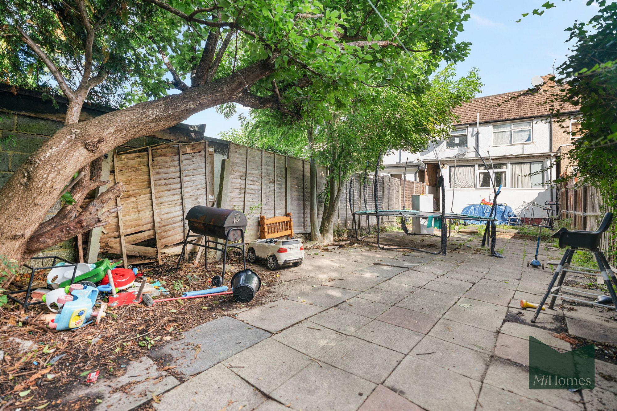 3 bed house for sale in Arnold Avenue East, Enfield, EN3 - Property Image 8
