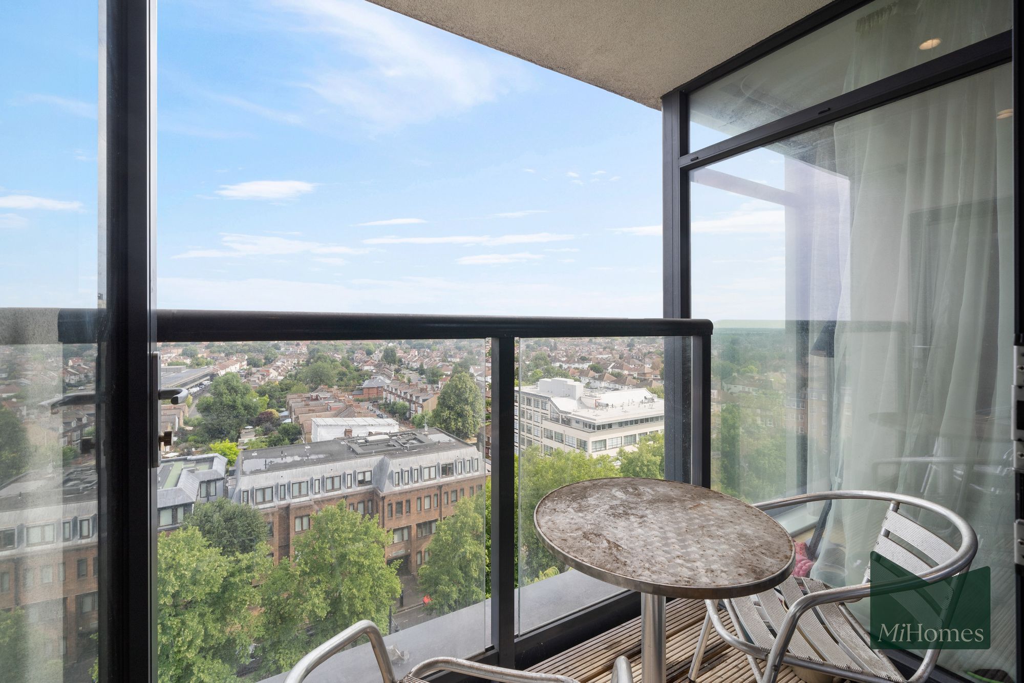 2 bed flat for sale in Southbury Road, Enfield, EN1 - Property Image 2