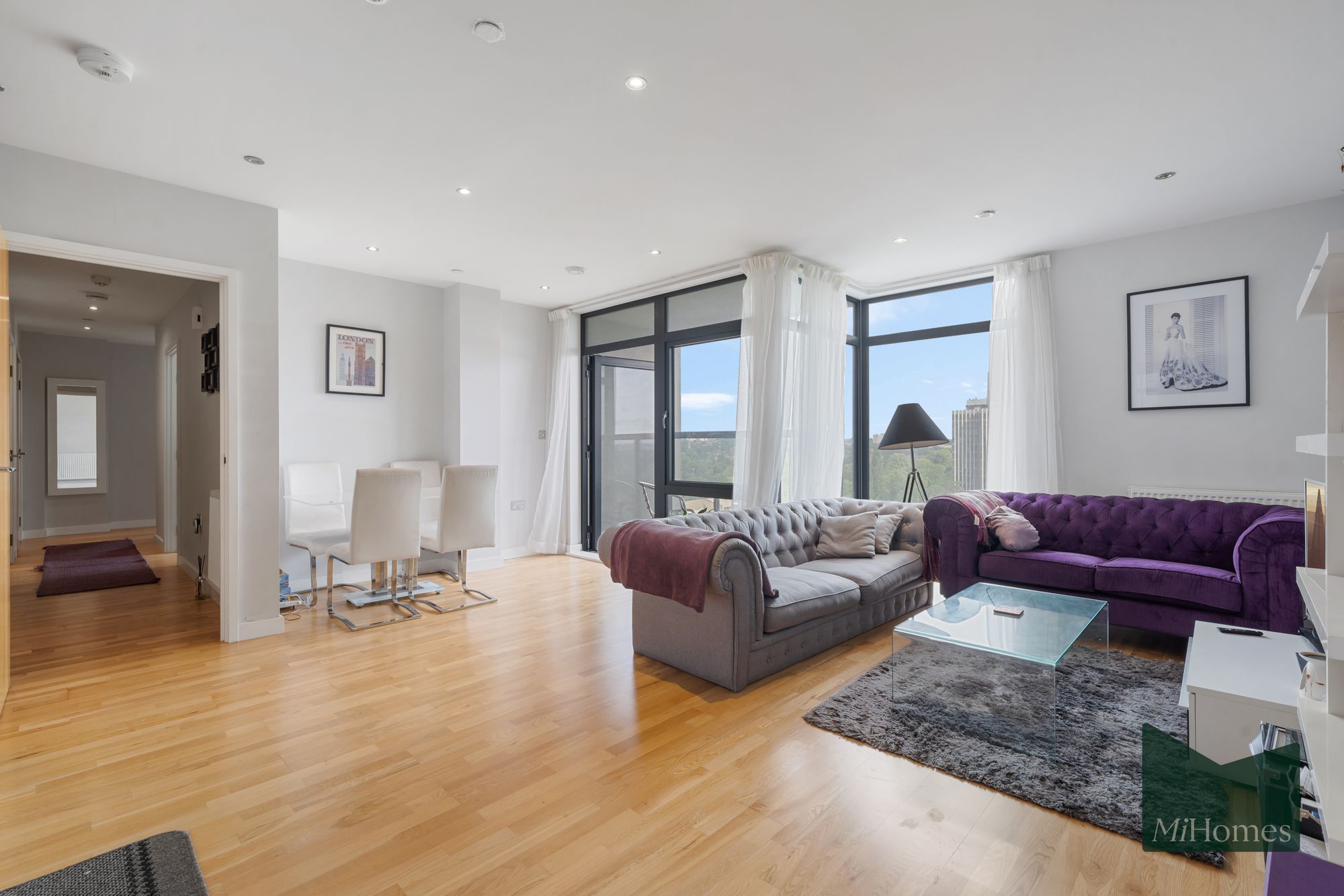 2 bed flat for sale in Southbury Road, Enfield, EN1 - Property Image 1