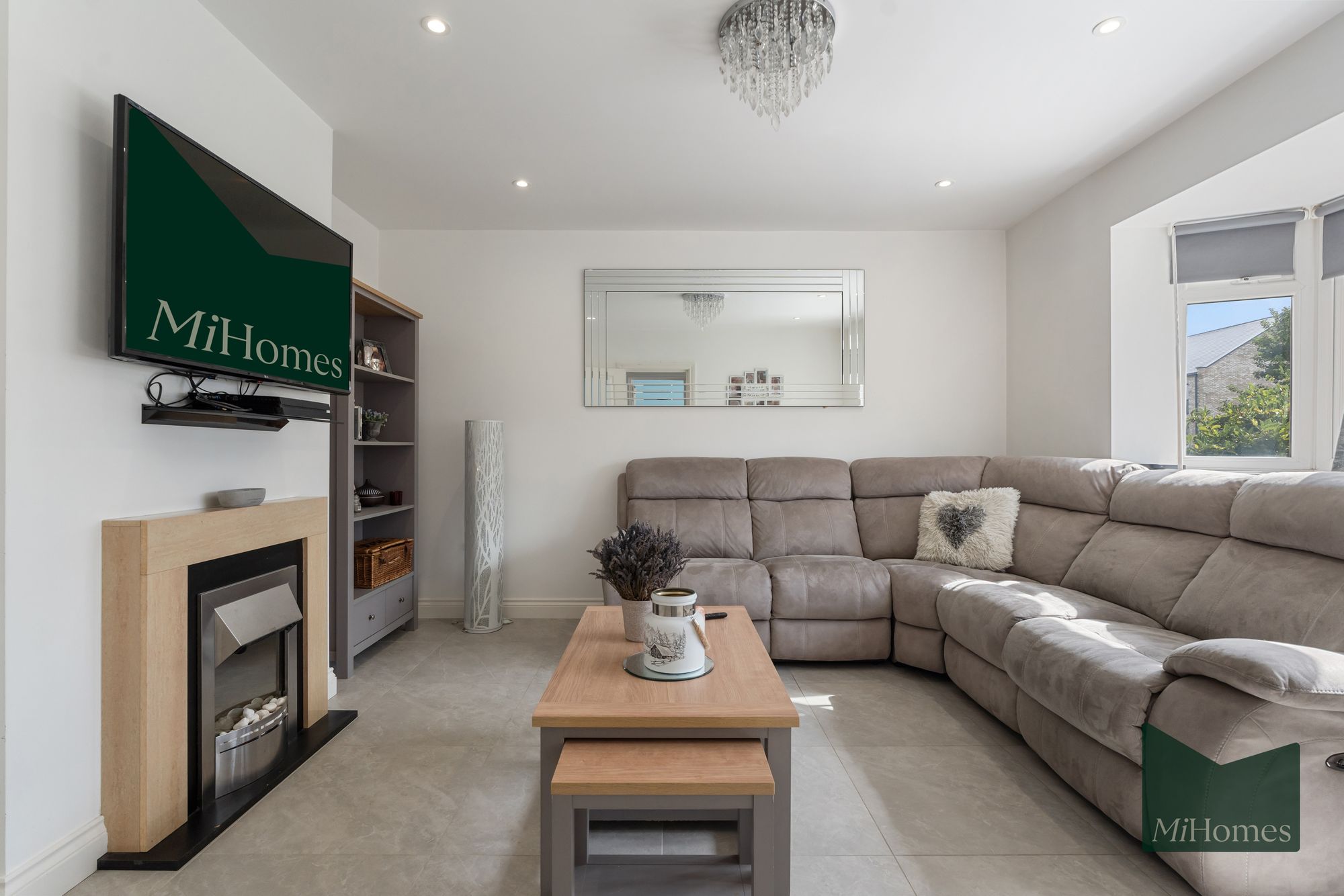 2 bed flat for sale in Grove Road, Cockfosters, EN4  - Property Image 4
