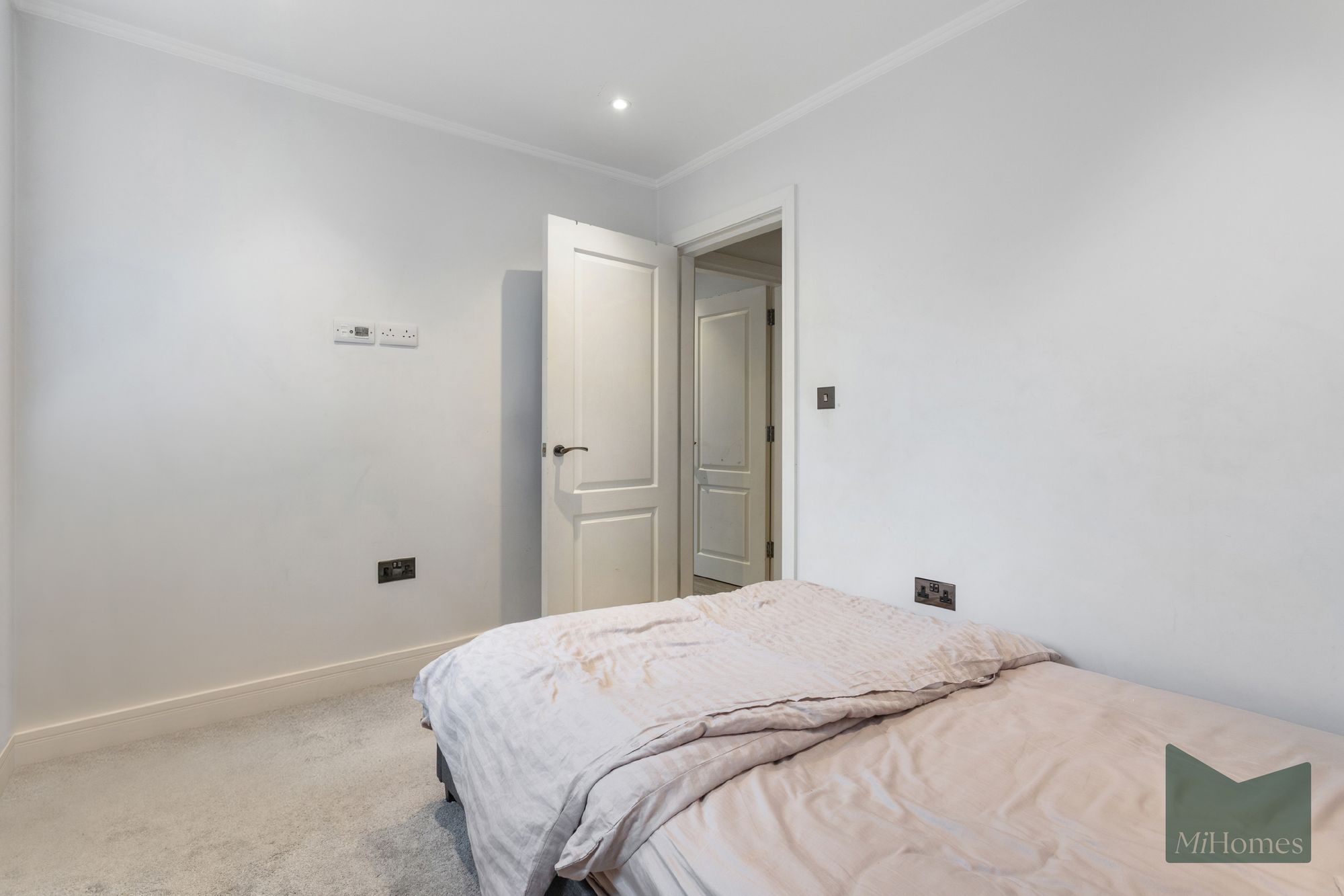 2 bed flat for sale in The Grove, Dudley House The Grove, TW7 - Property Image 7
