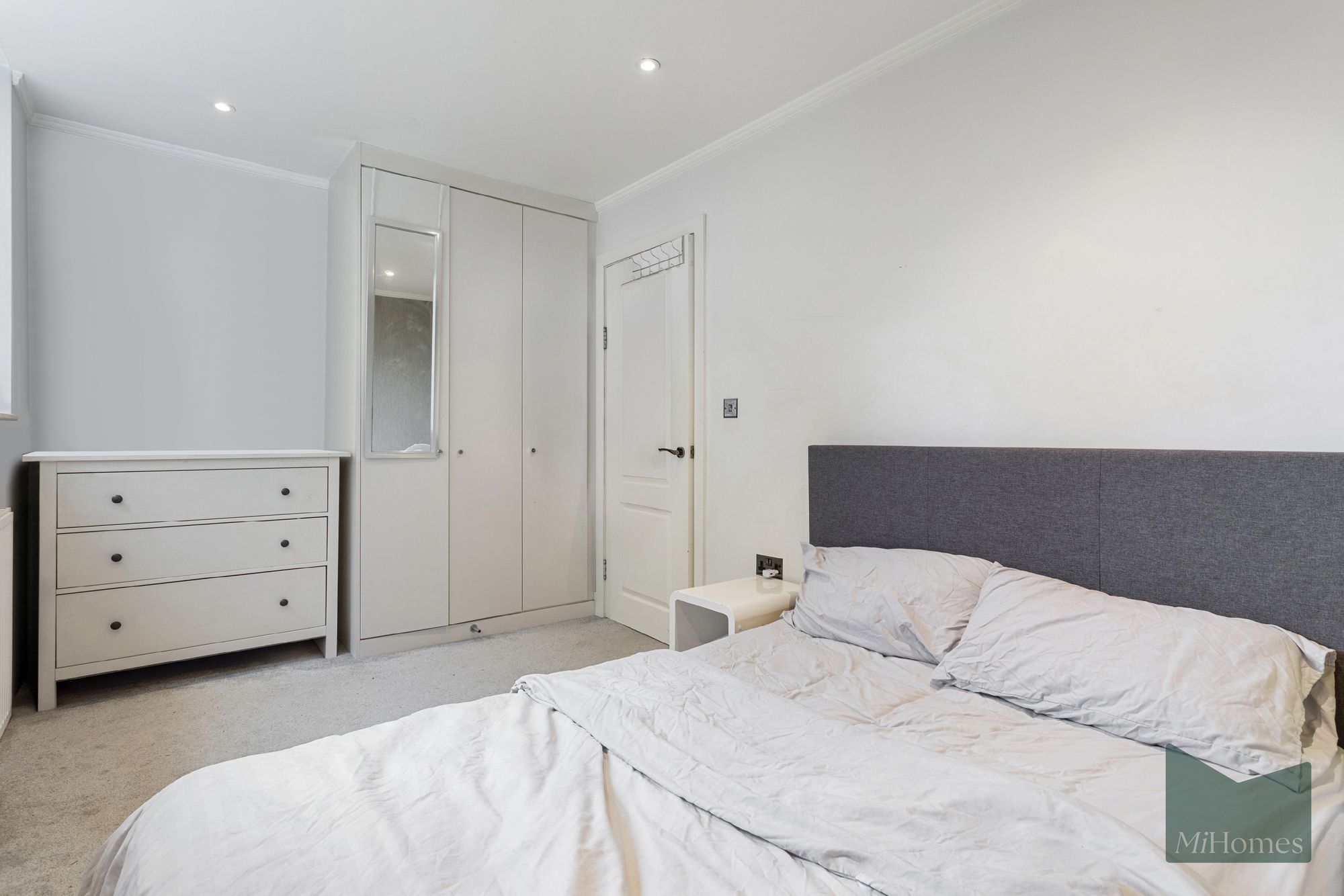 2 bed flat for sale in The Grove, Dudley House The Grove, TW7 - Property Image 9