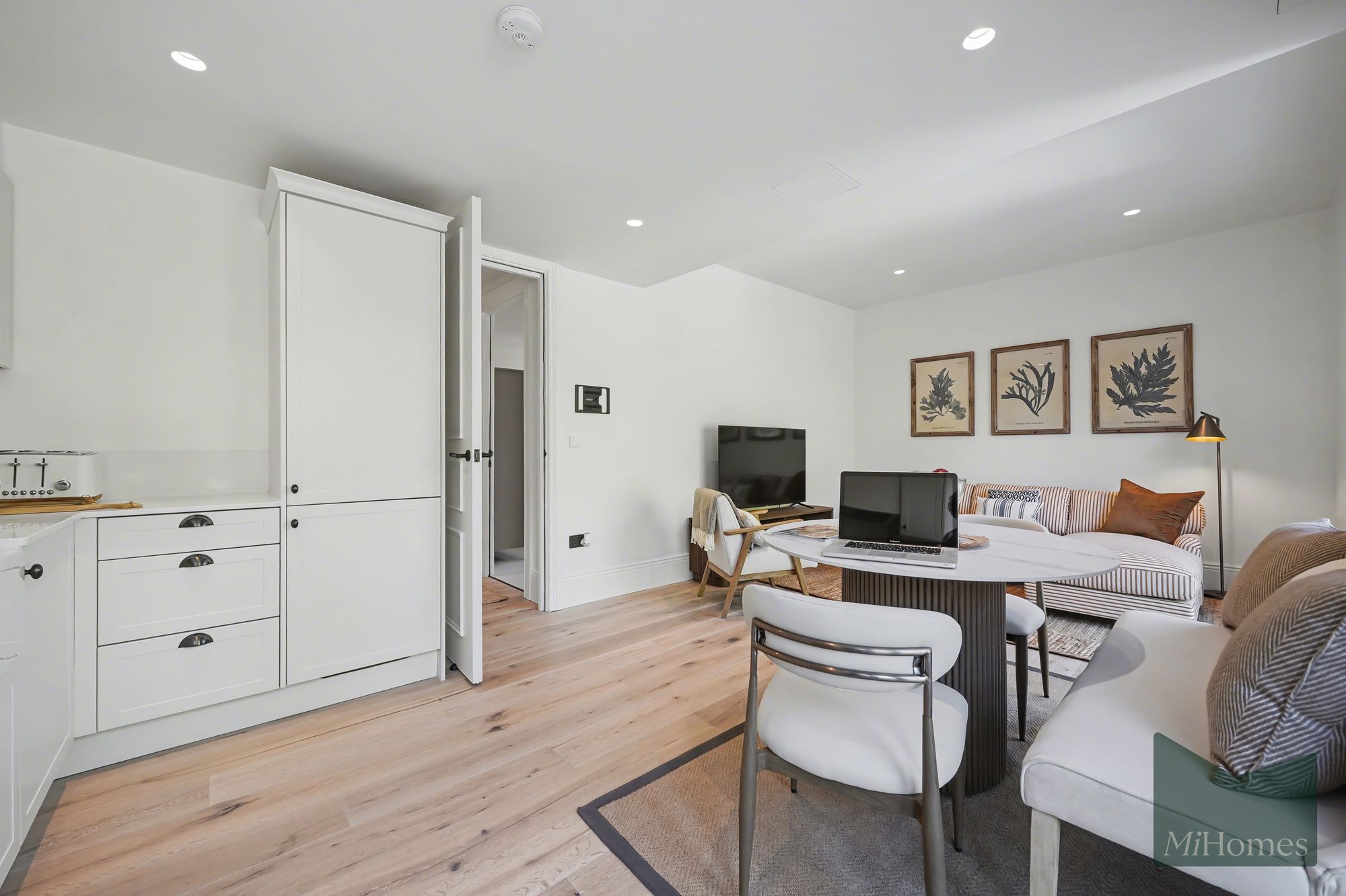 1 bed flat for sale in Colney Hatch Lane, London, N10 - Property Image 5
