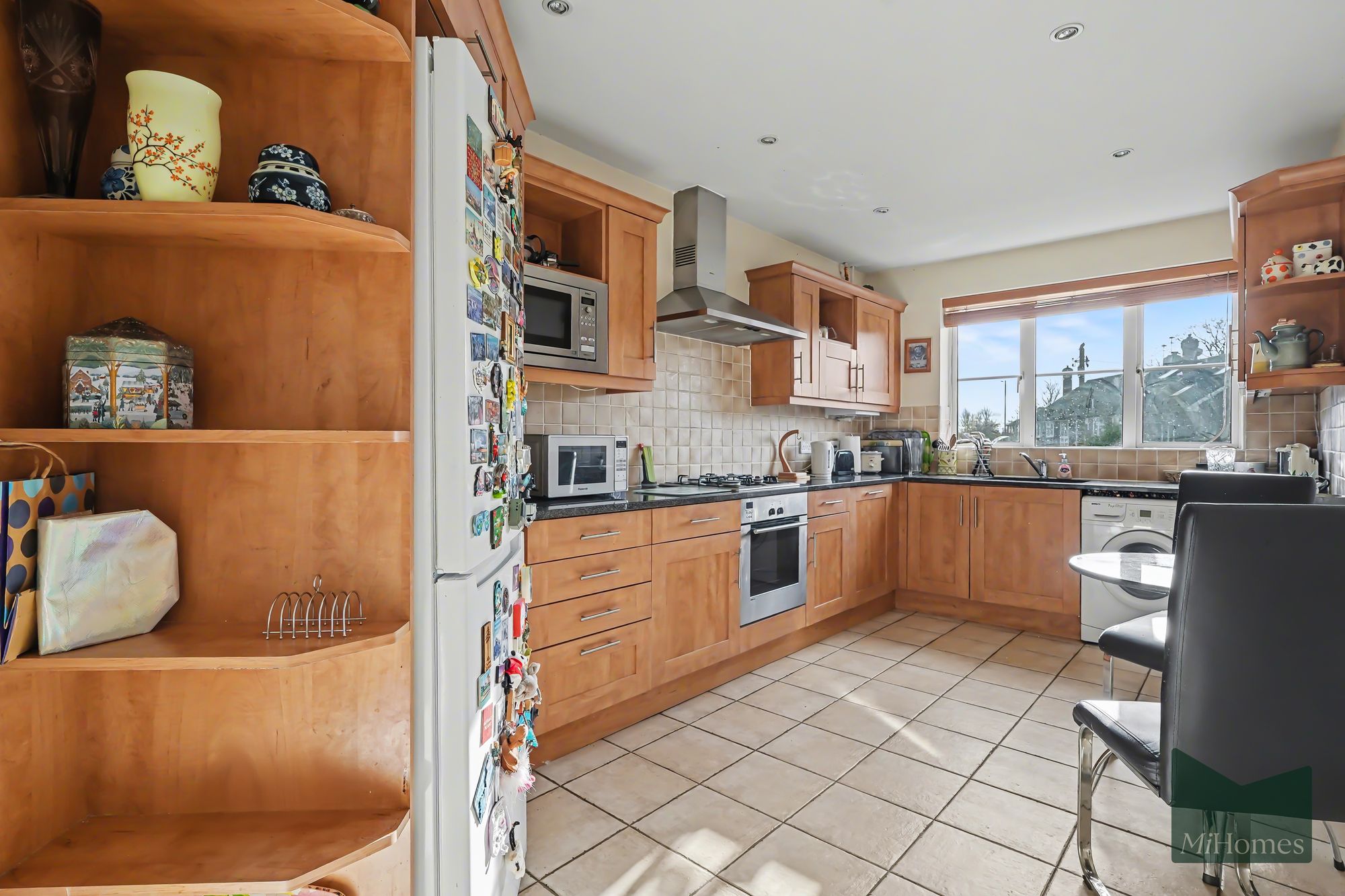 2 bed flat for sale in Westpole Avenue, Barnet, EN4 - Property Image 4