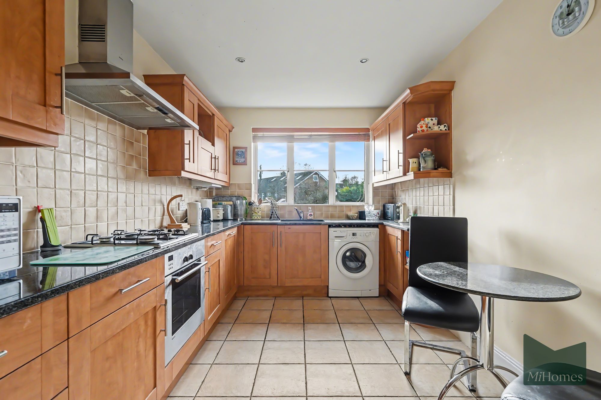 2 bed flat for sale in Westpole Avenue, Barnet, EN4 - Property Image 3