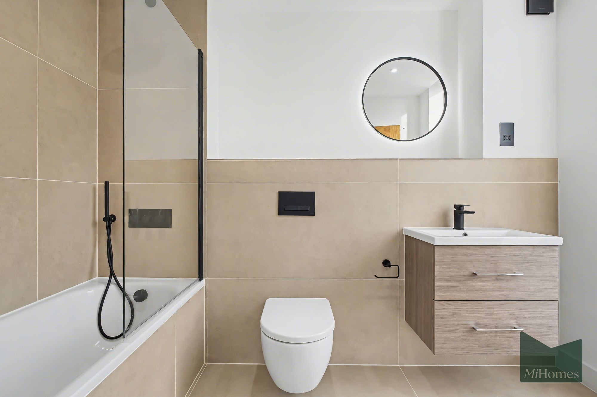 2 bed flat for sale in Hornsey Road, London, N7 - Property Image 6