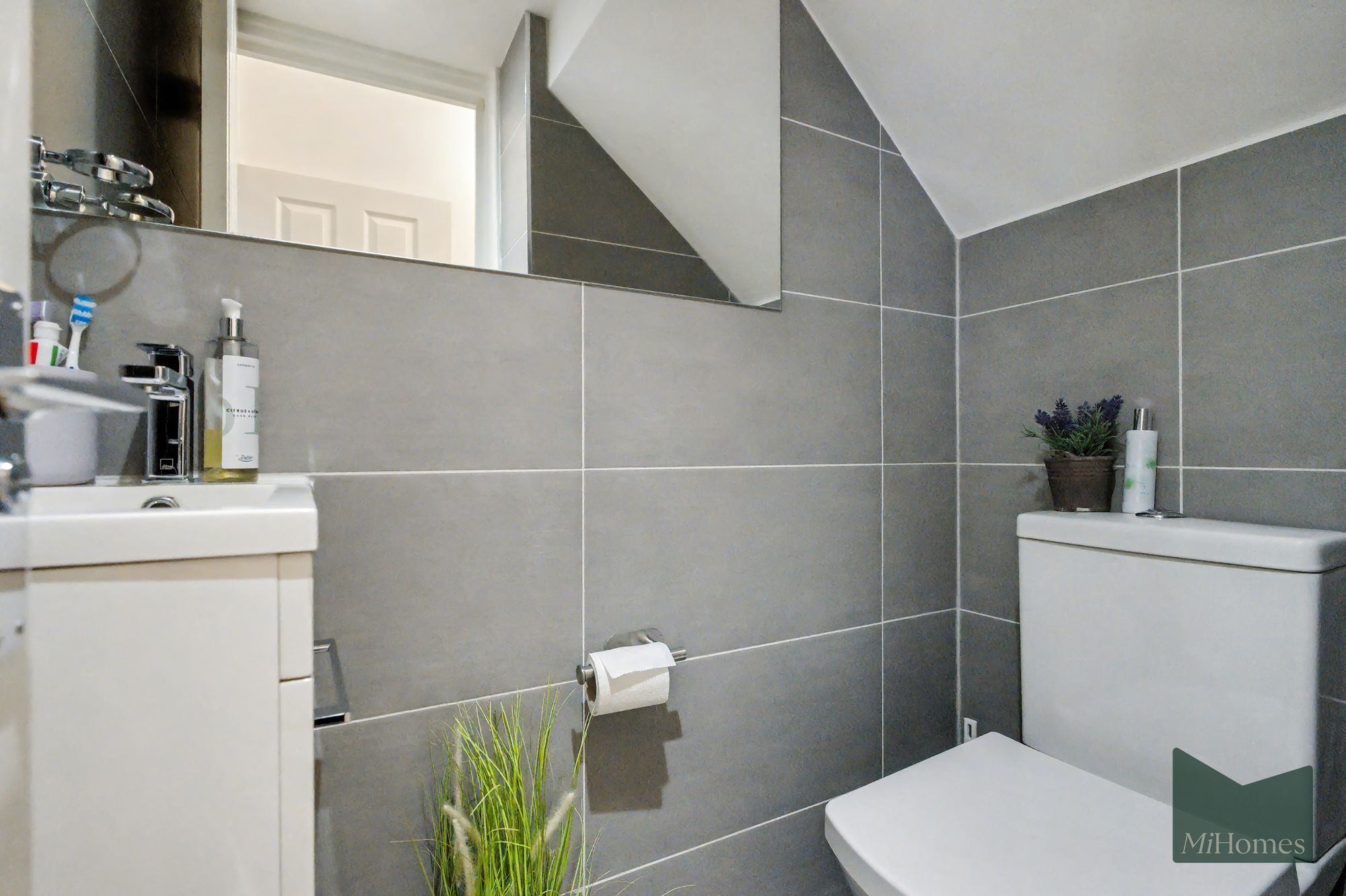 3 bed semi-detached house for sale in Fife Road, London, N22 - Property Image 10